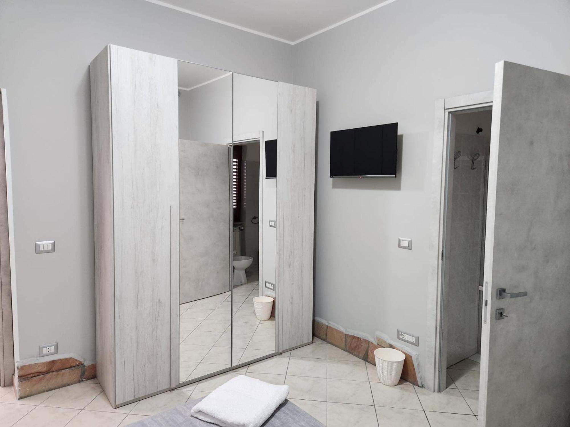 Double Room with Private Bathroom photo 1