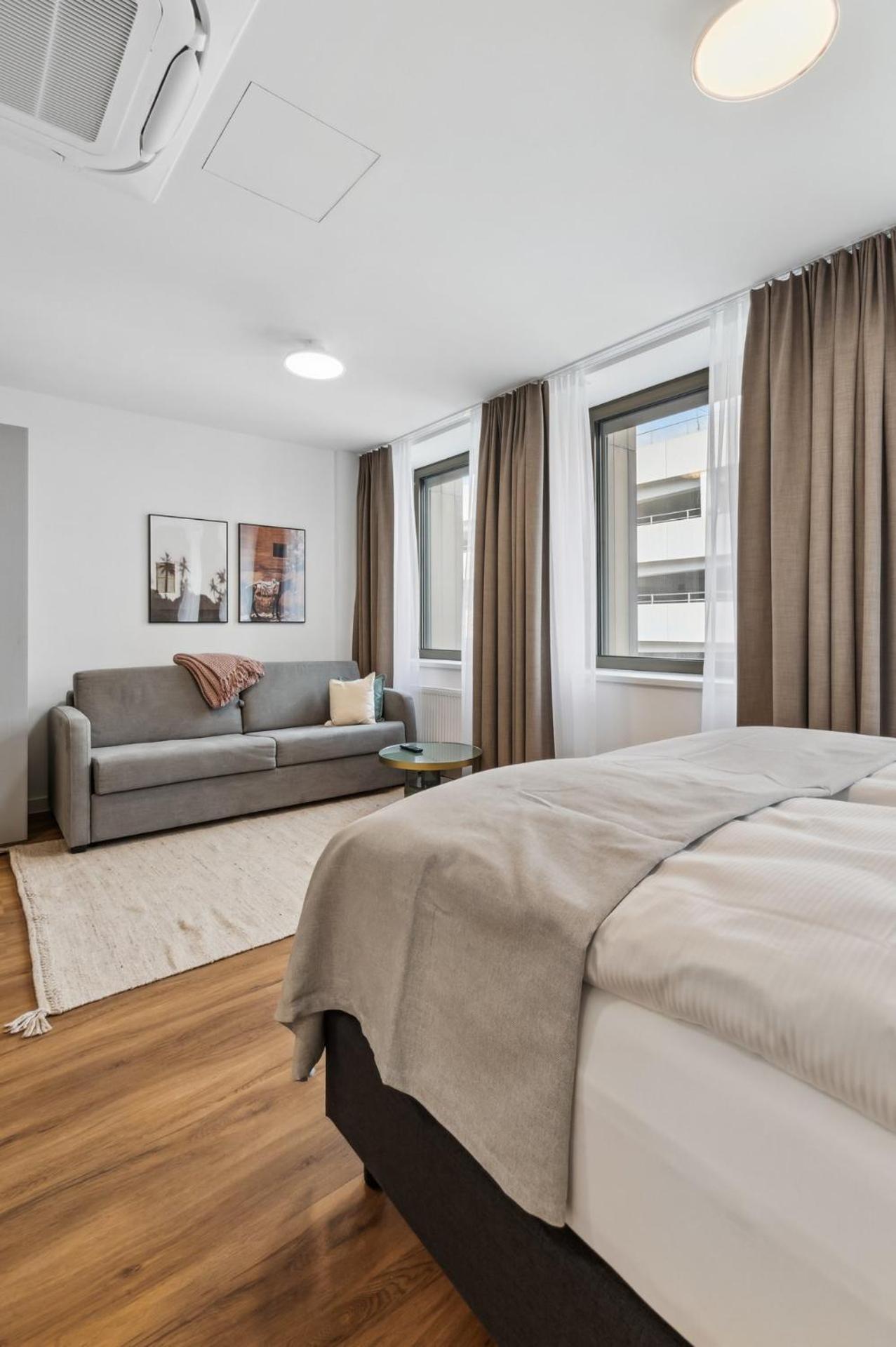 Suite with sofa bed photo 2