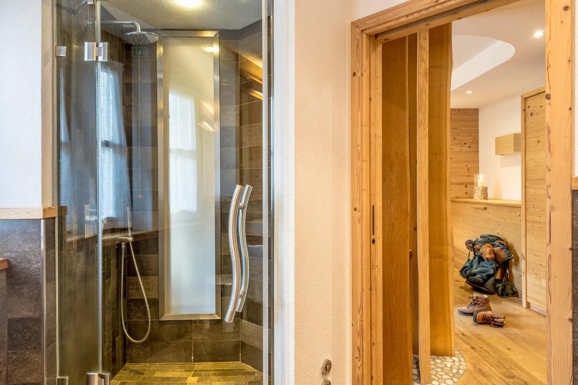 Superior Triple Room photo 3