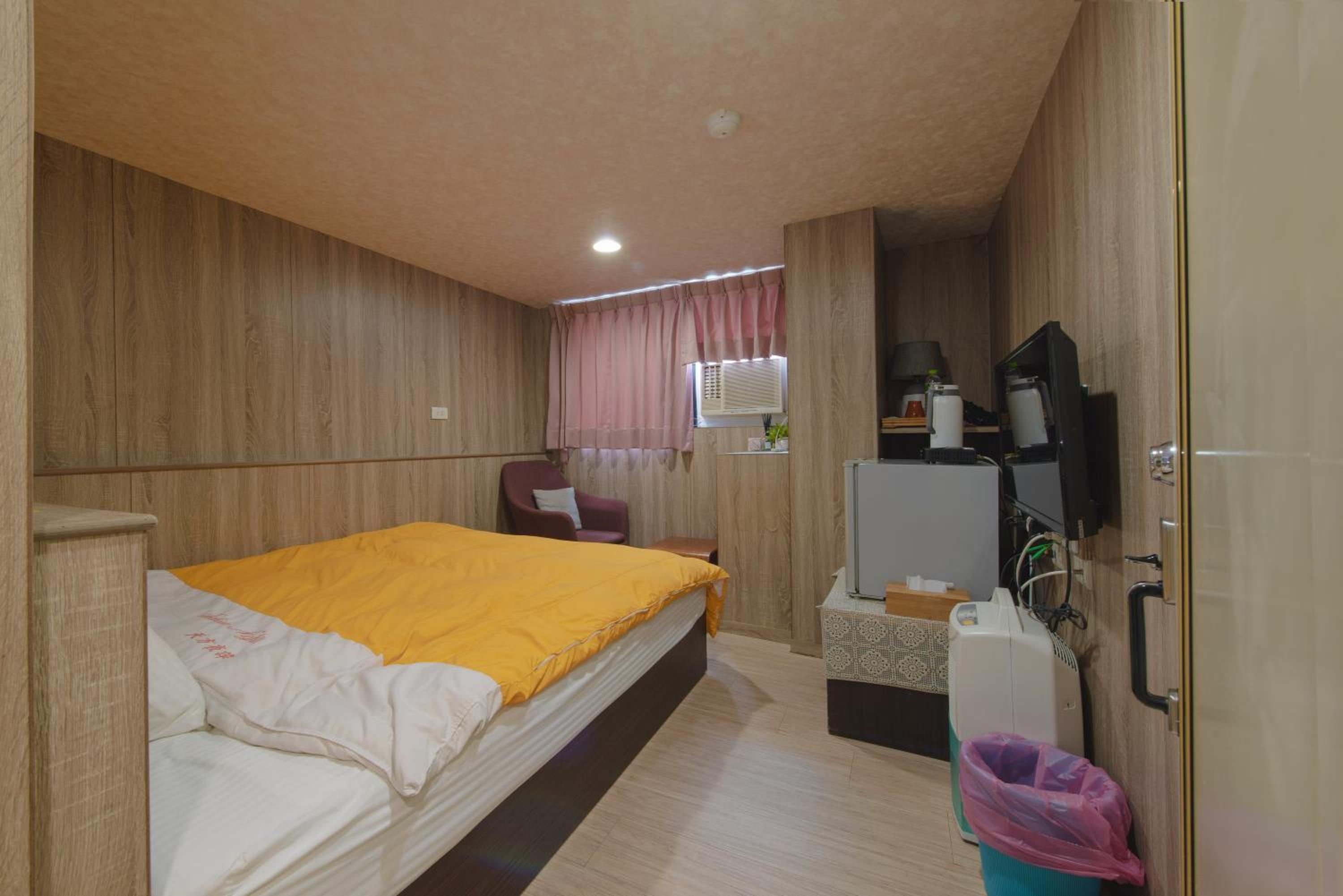 Single Room photo 1