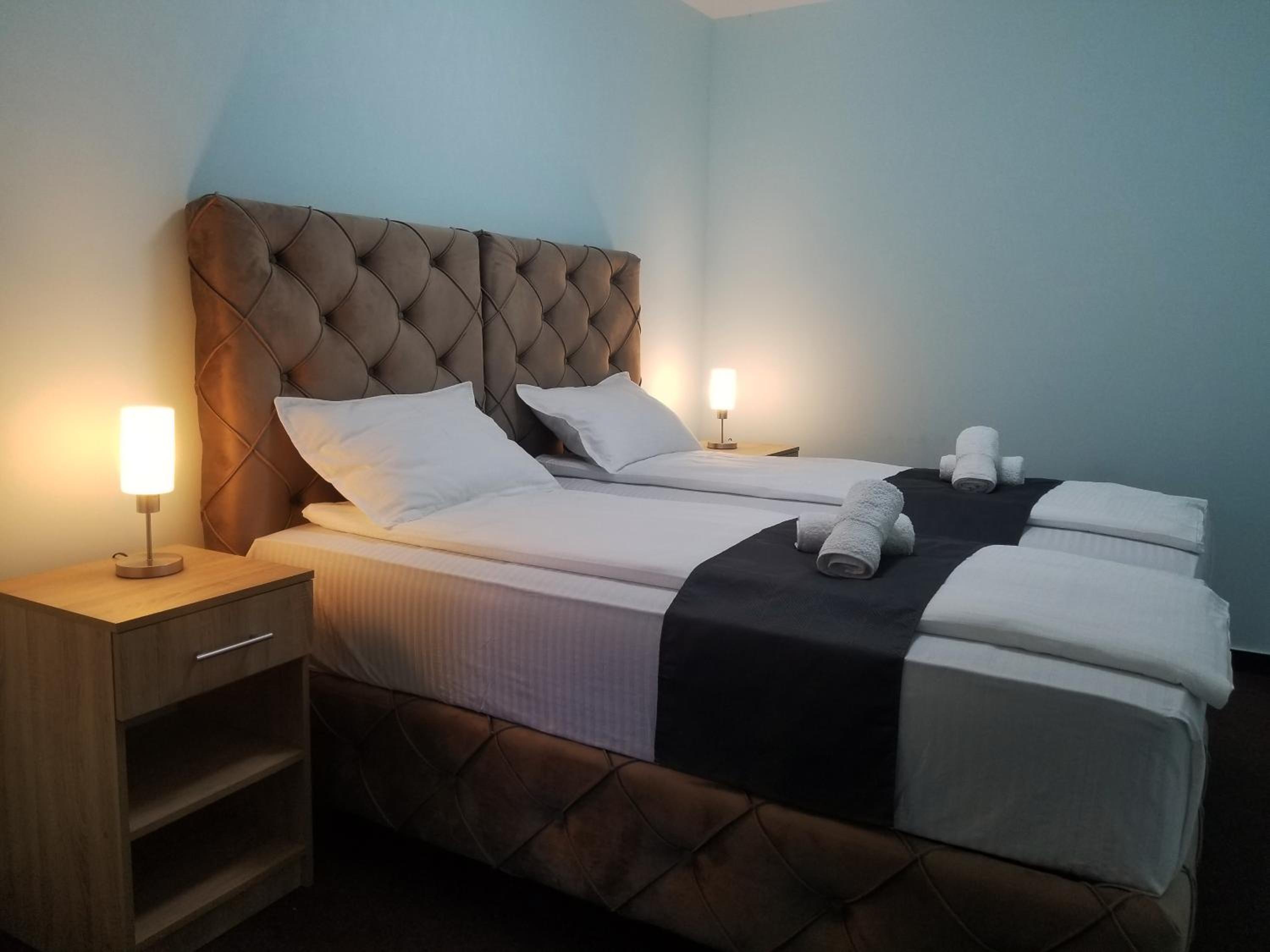 Double or Twin Room photo 3