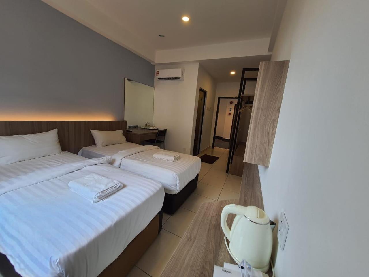 Superior Twin Room photo 2