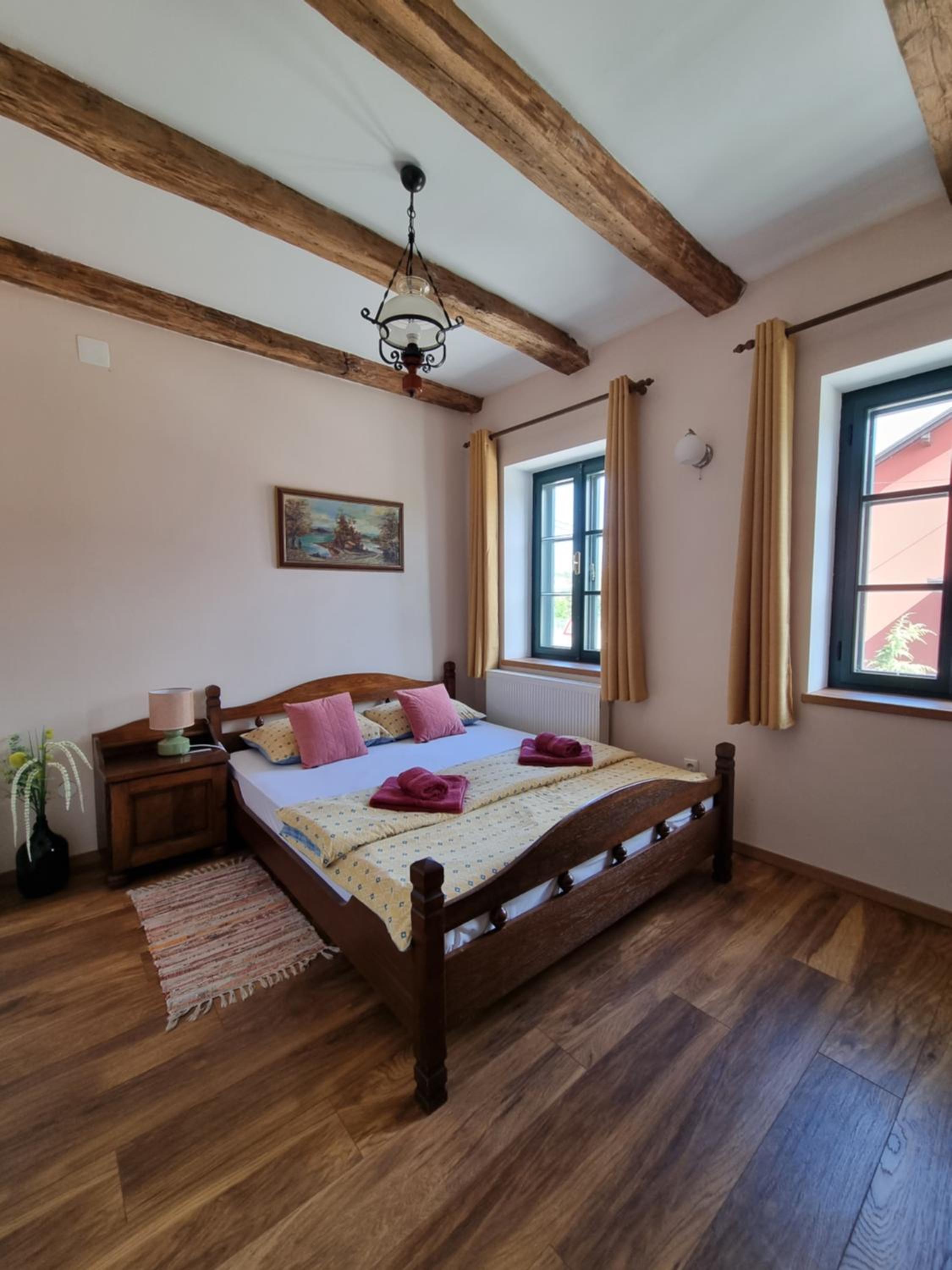 Small Double Room - Photo 1