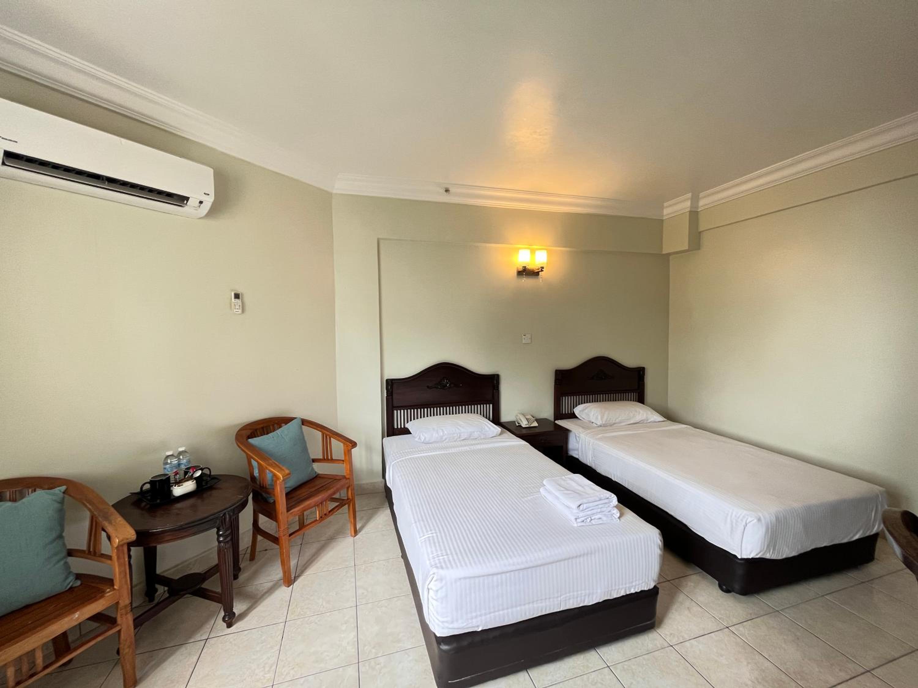 Deluxe Garden Twin Bed - Photo 3