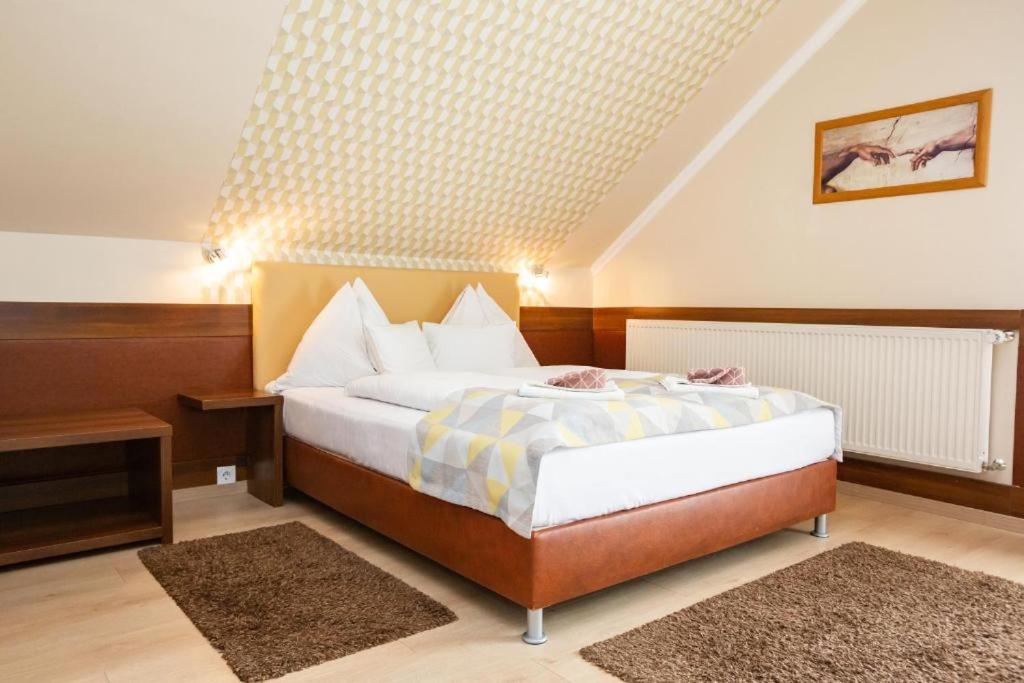 Deluxe Family Suite photo 3