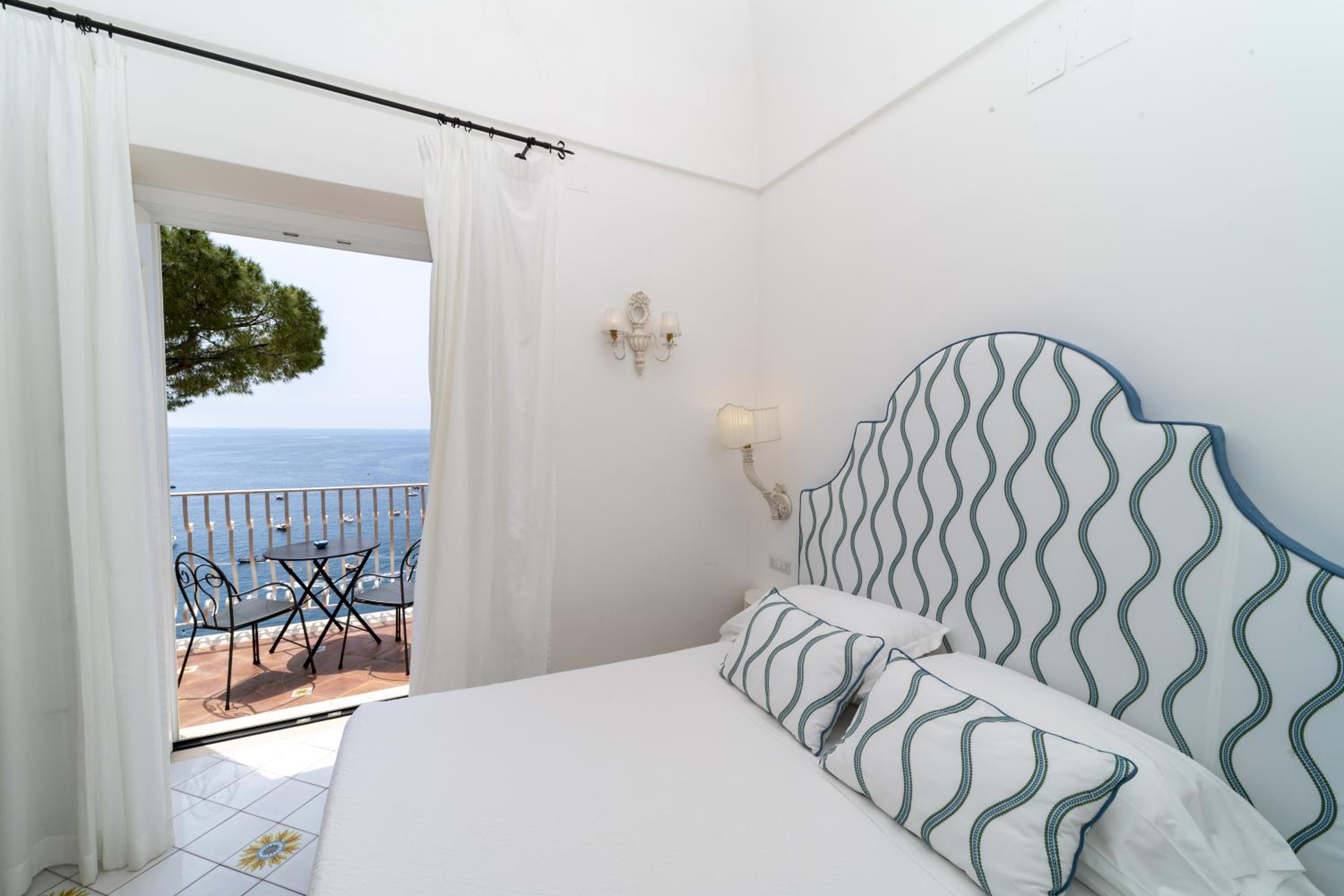 Superior Double Room - Photo 11