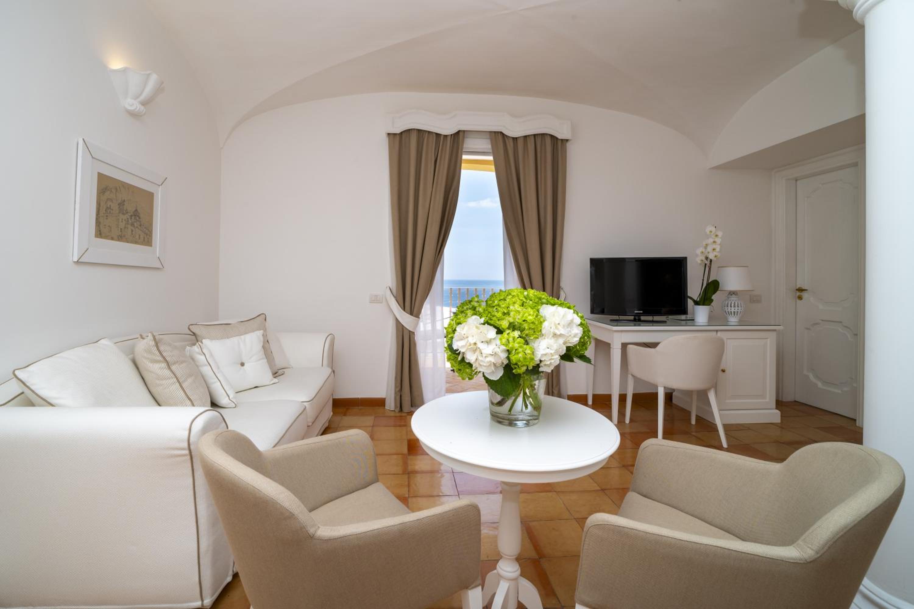 Junior Suite - Photo 17