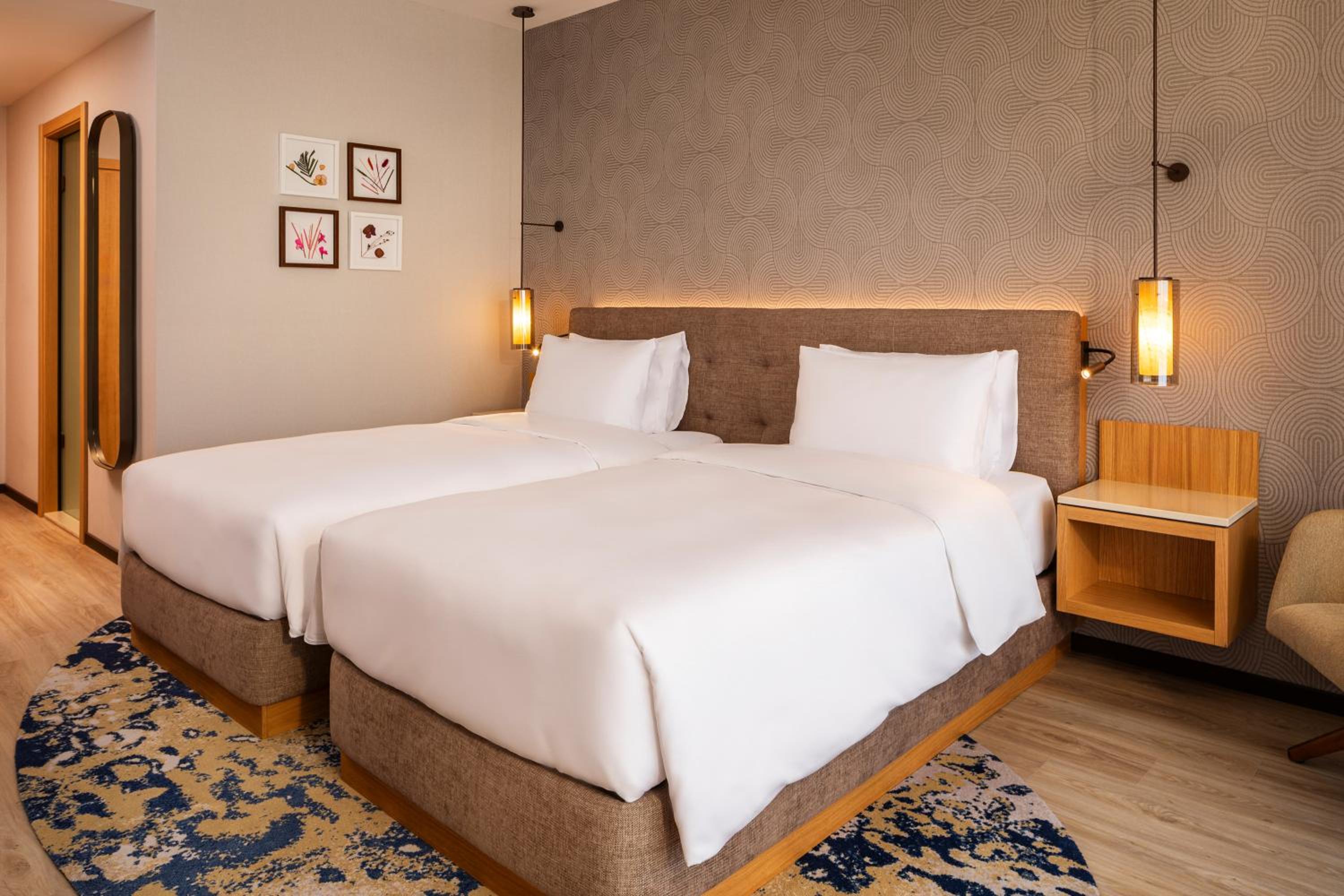 Twin Room with Lake View photo 1