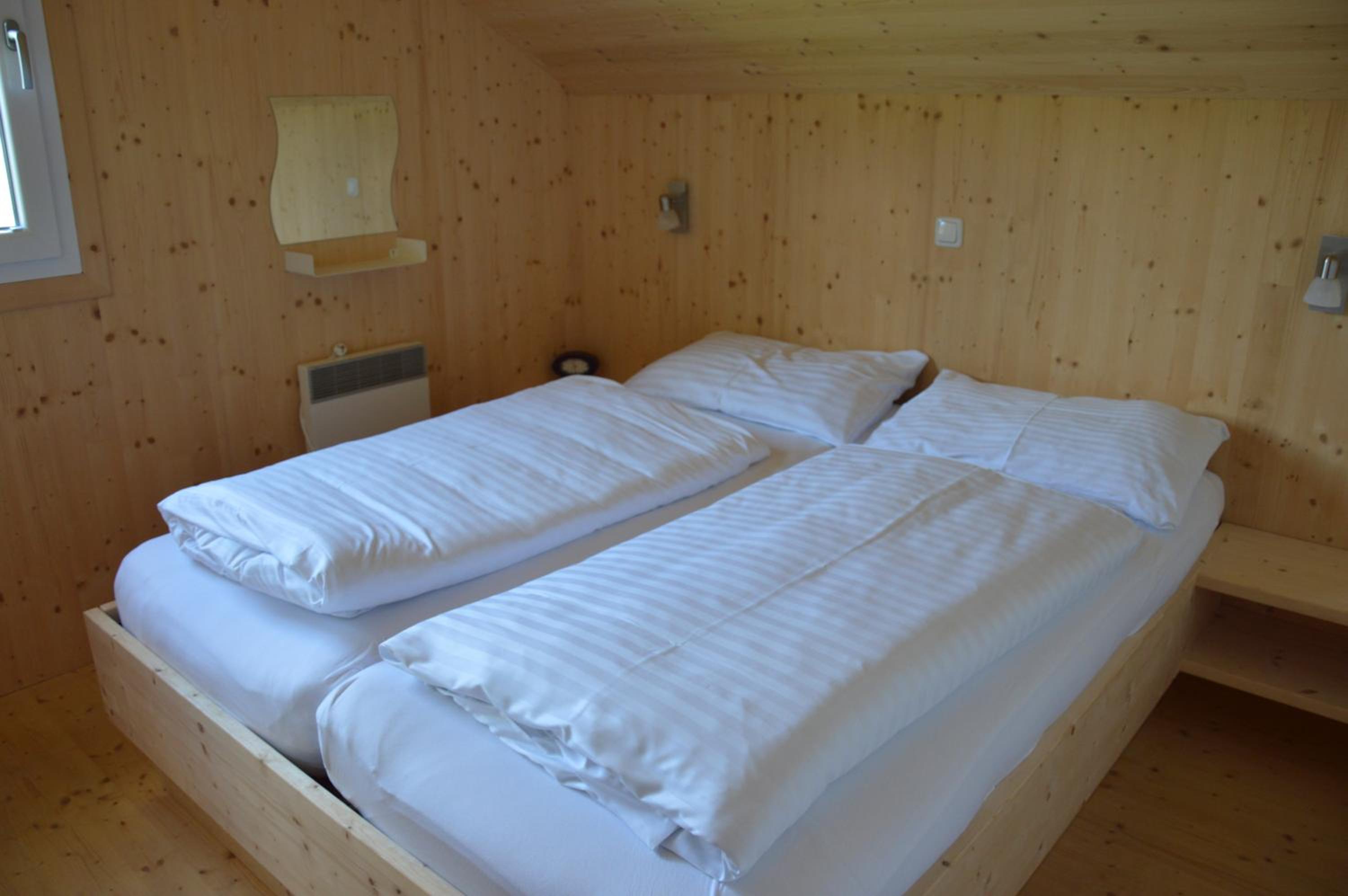 Chalet 22 with 4 bedrooms & ir-sauna photo 1