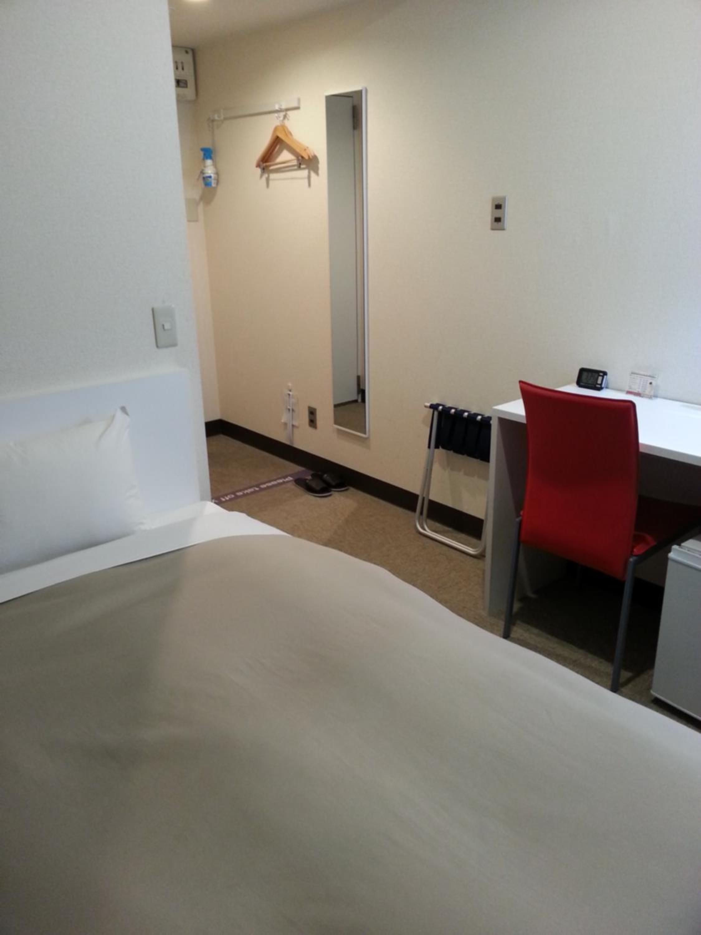 Double Room with Small Double Bed - Smoking - Photo 3