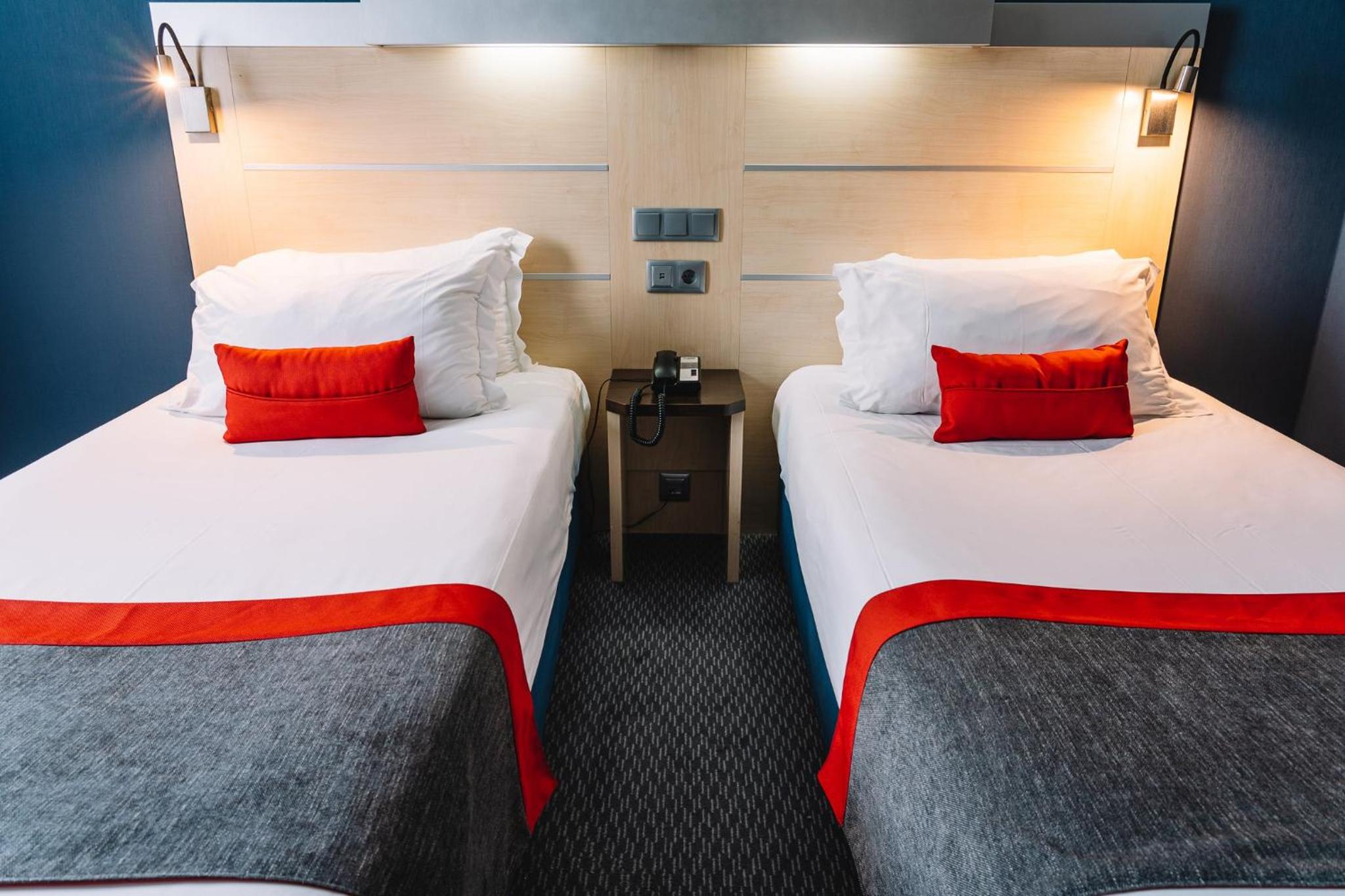 Standard Twin Room - Free Breakfast - Photo 1
