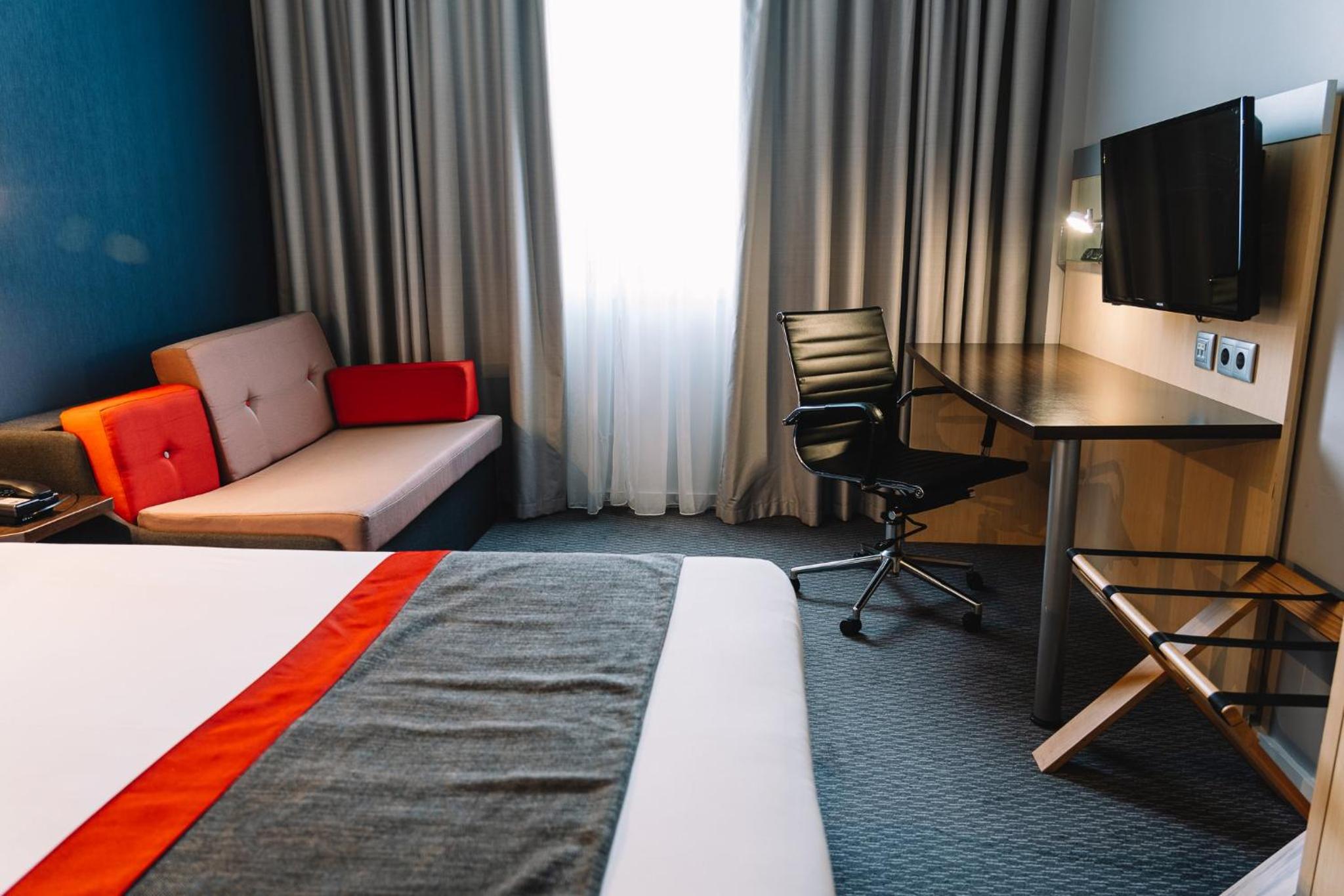 Standard Double Room with Sofa Bed - Photo 3