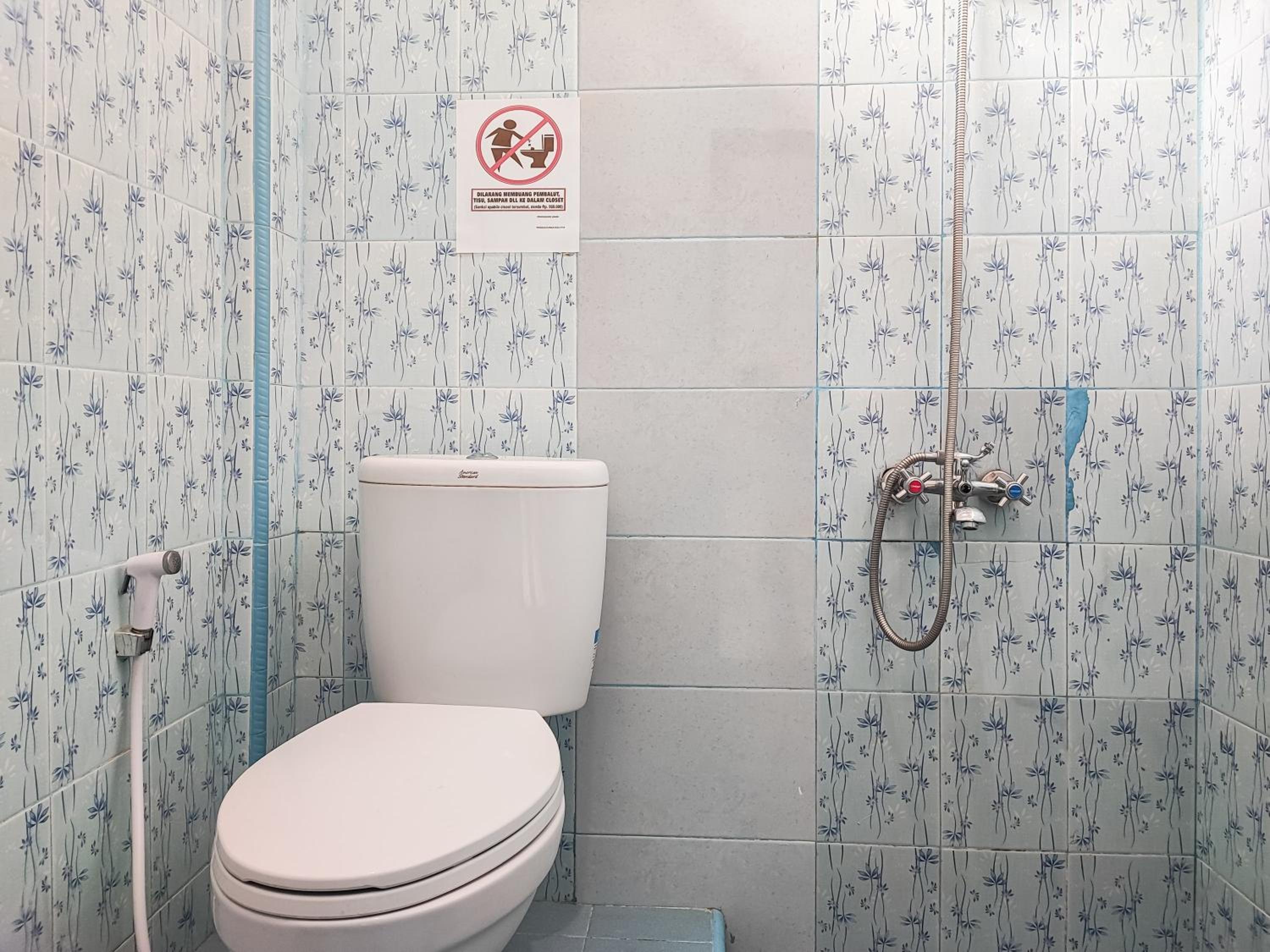 Standard Twin Room - Photo 6