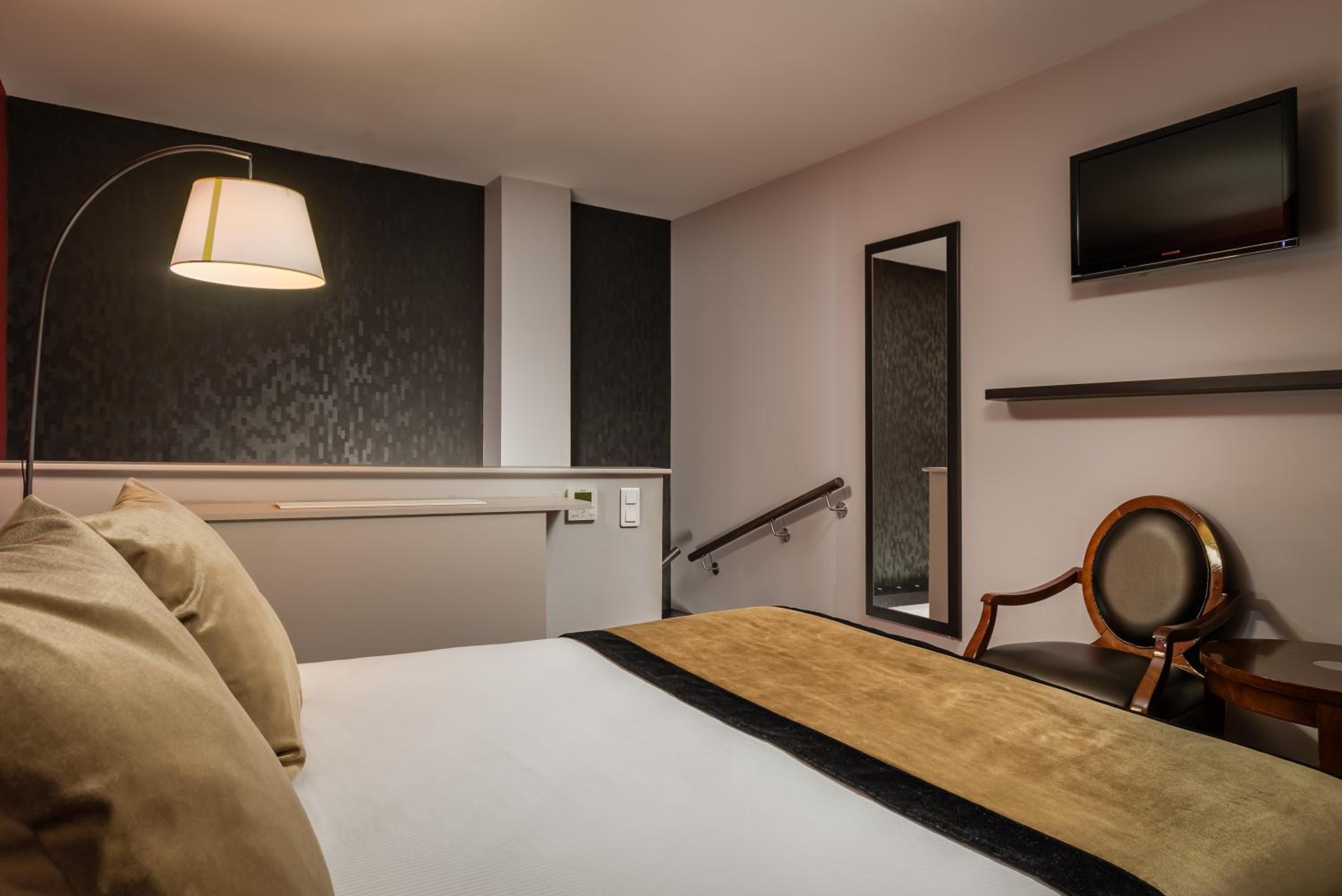 Duplex Family Suite photo 2