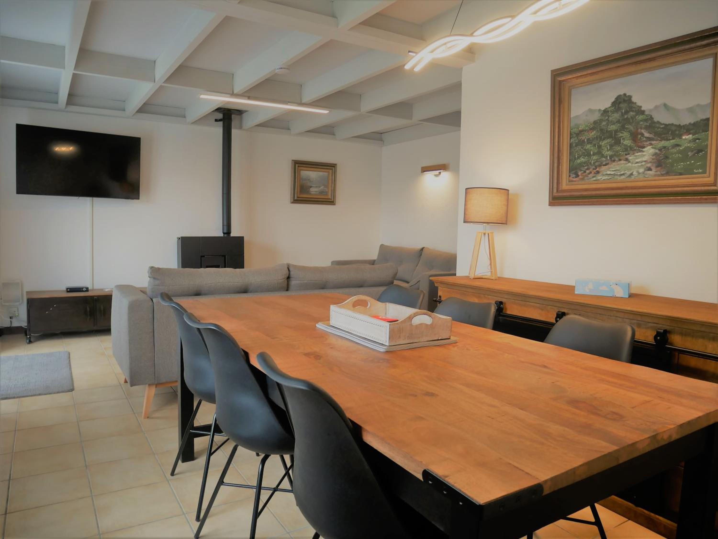 Three-Bedroom Vacation Home  photo 3