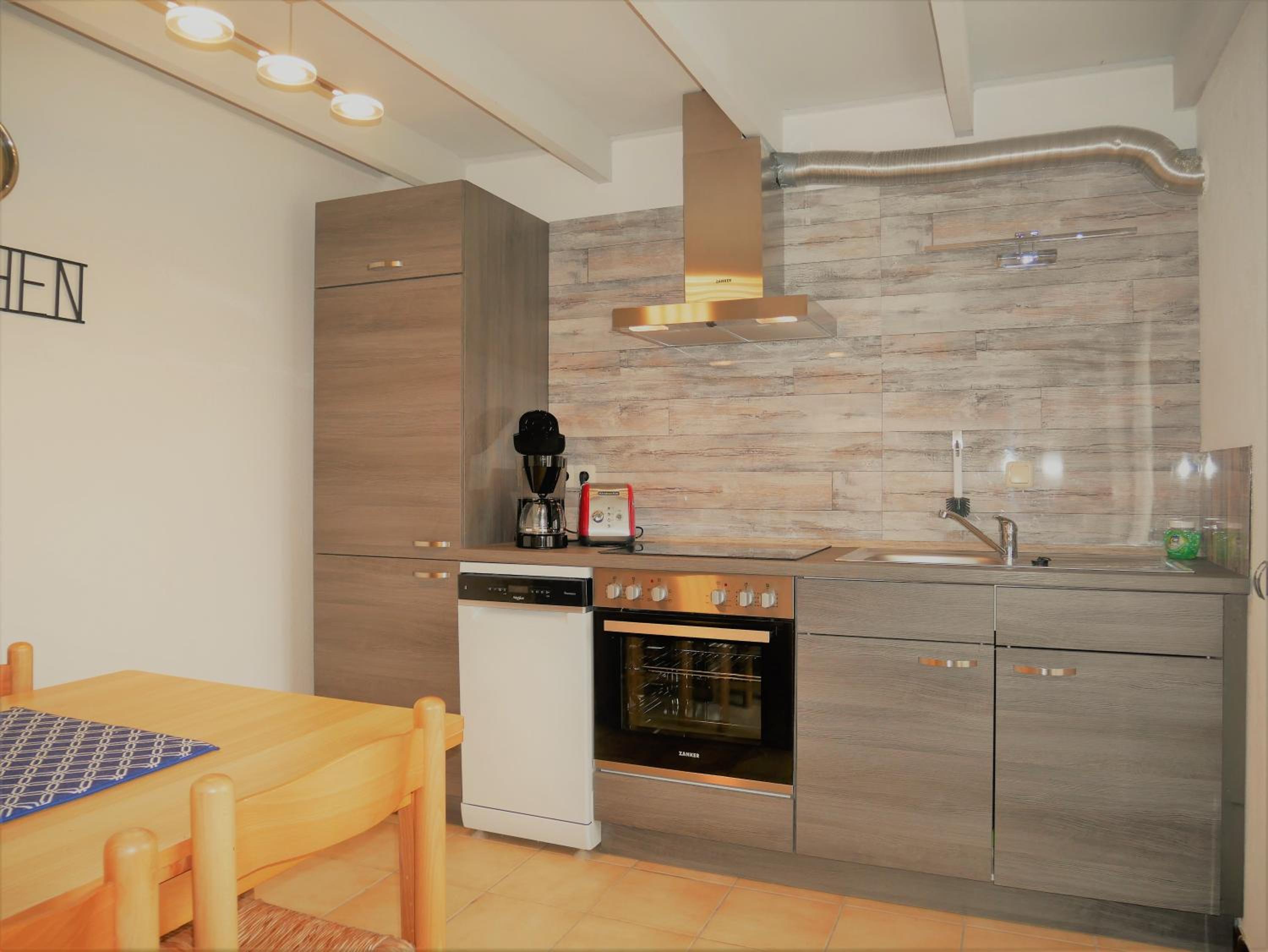 Three-Bedroom Vacation Home  photo 2