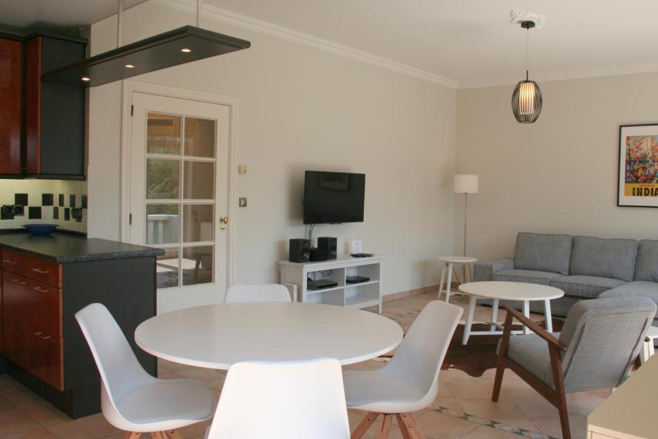 Two-Bedroom Apartment photo 2