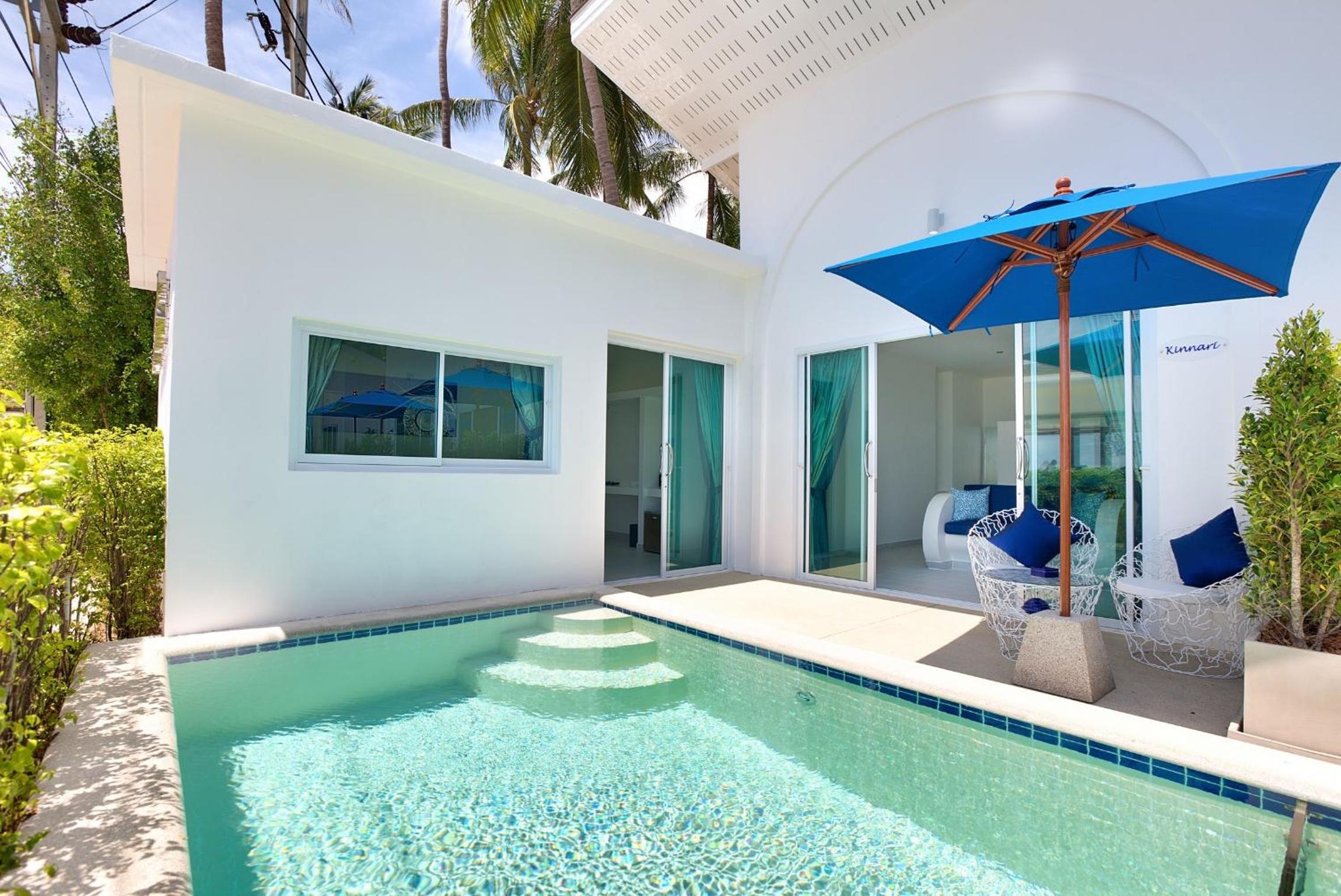 Family Room with Side Sea View photo 2