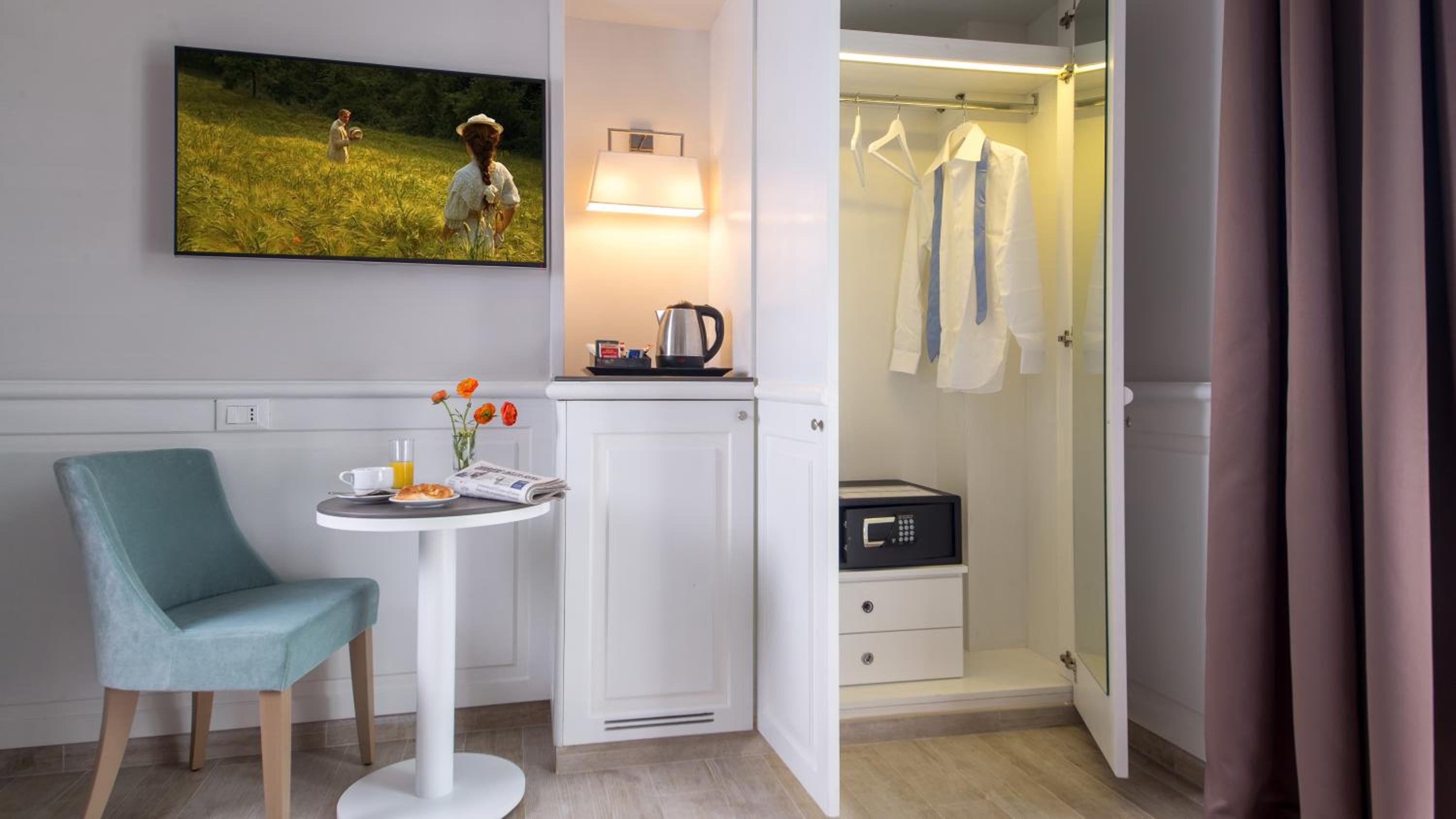 Double or Twin Room photo 2