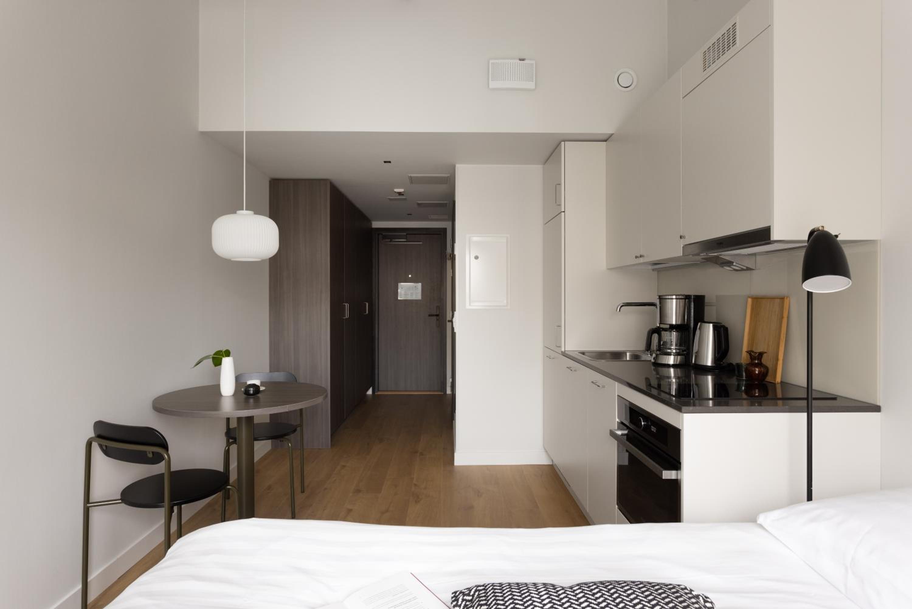Compact-studio with a rooftop terrace photo 3
