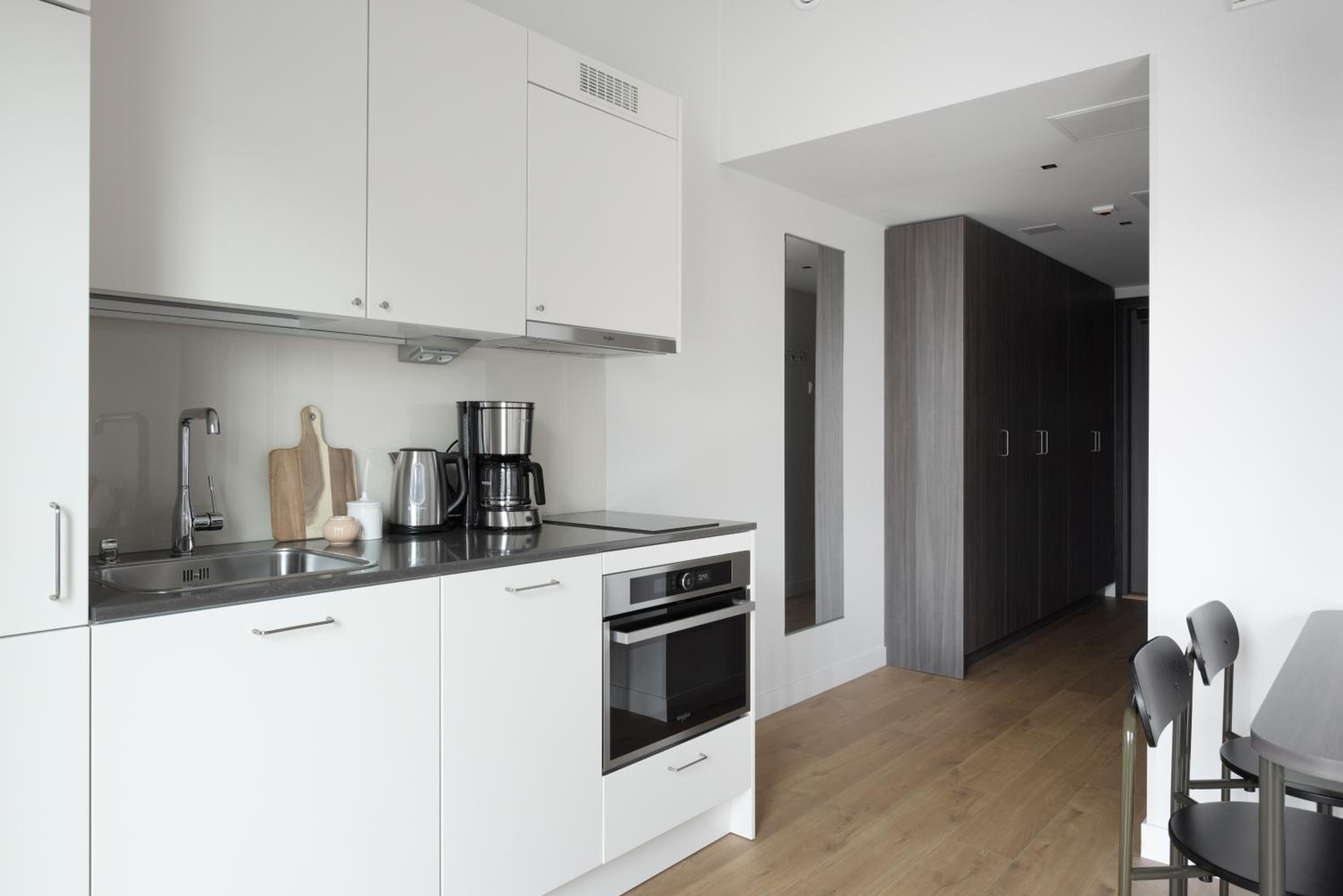 Spacious-studio with rooftop terrace - Photo 12