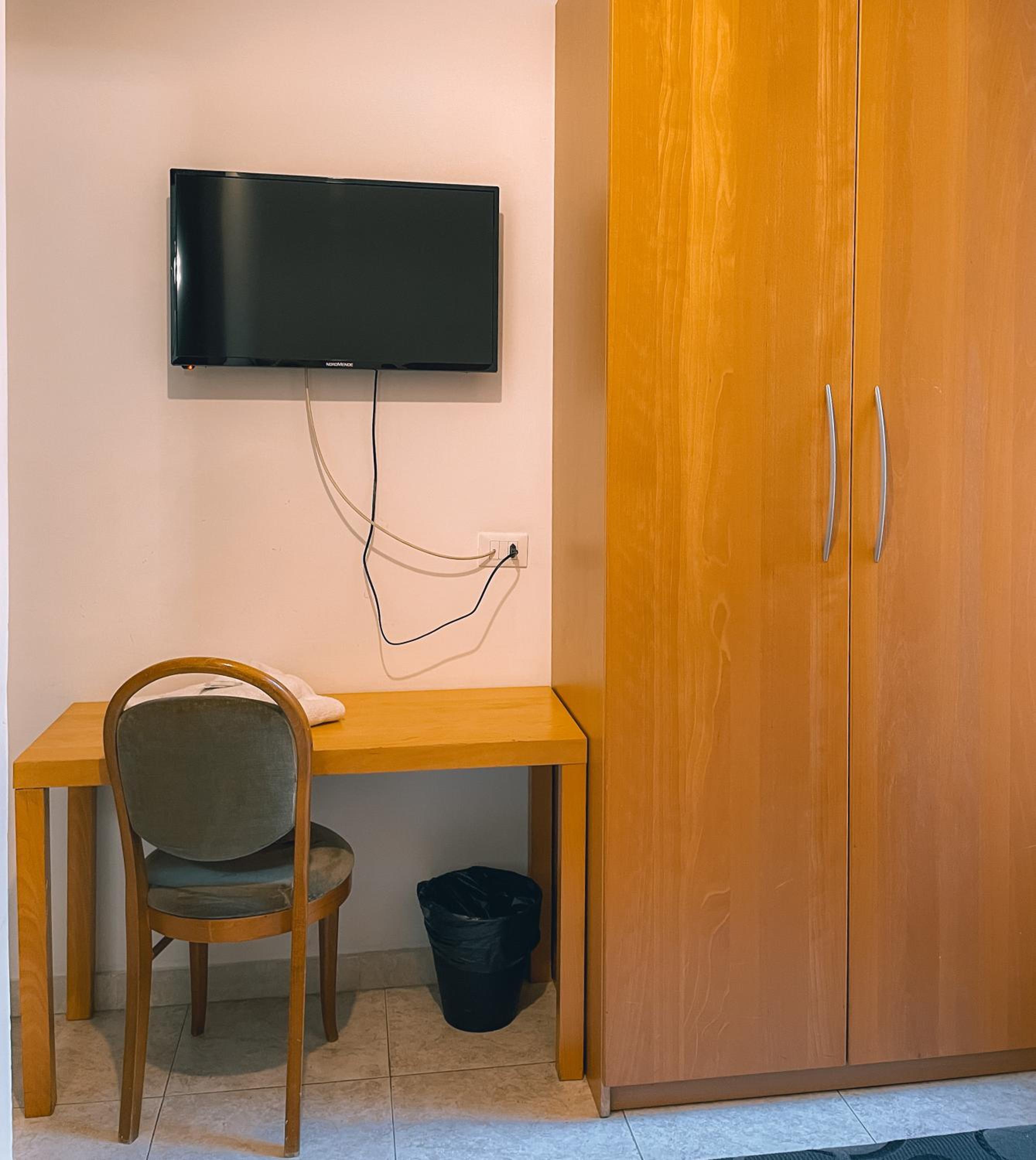 Economy Double Room photo 1