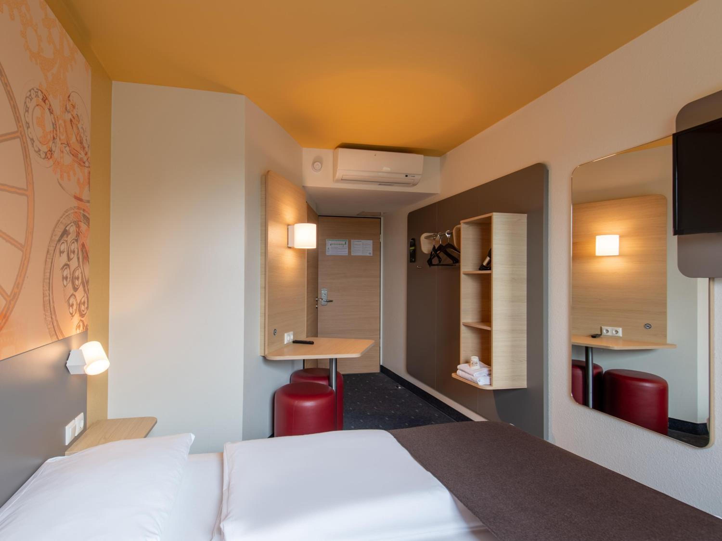 Double Room - Photo 5