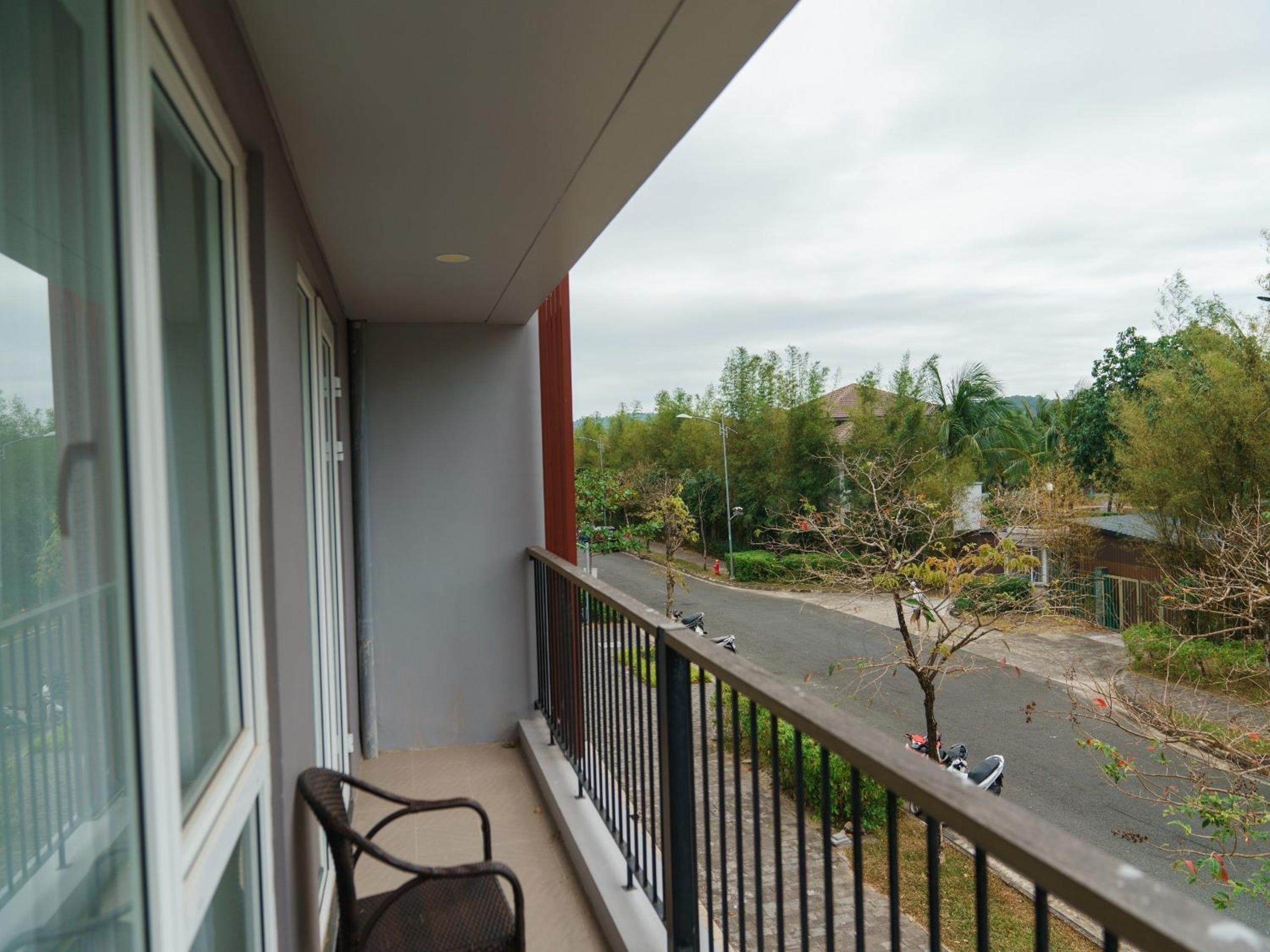 One-Bedroom Apartment - Photo 14
