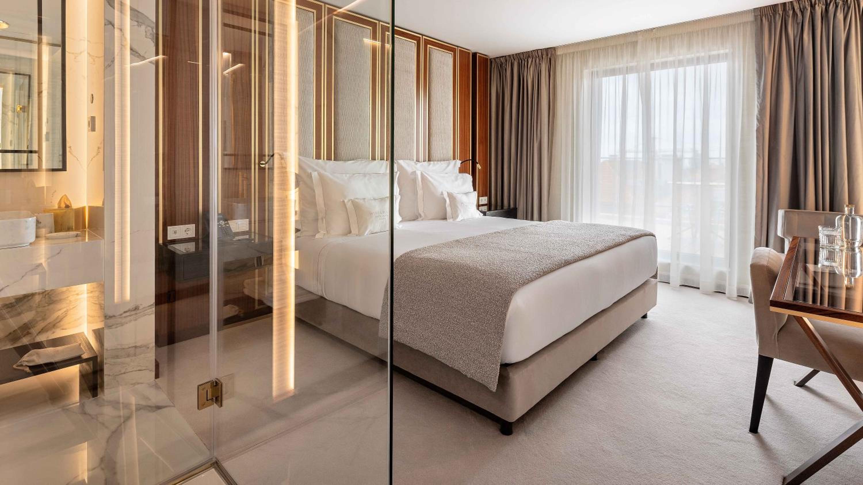Available room