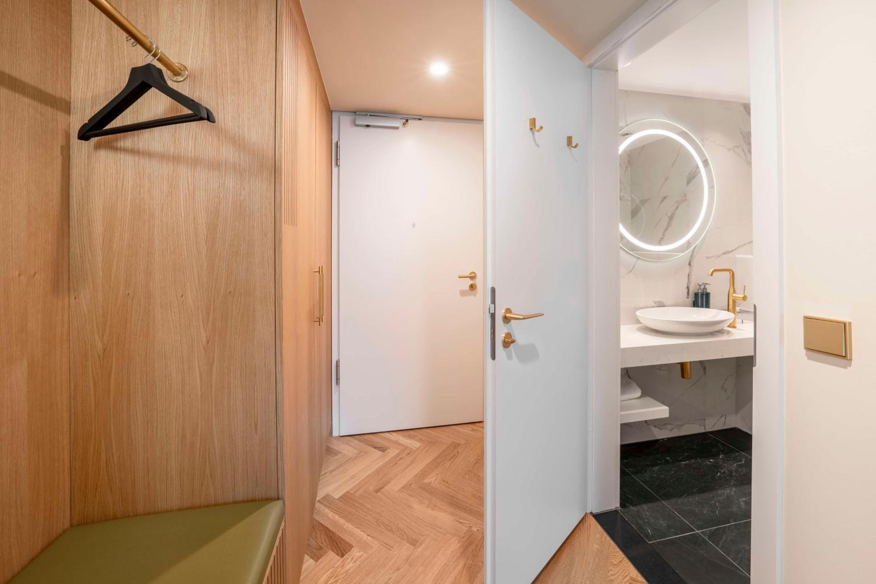 Grand King Residence