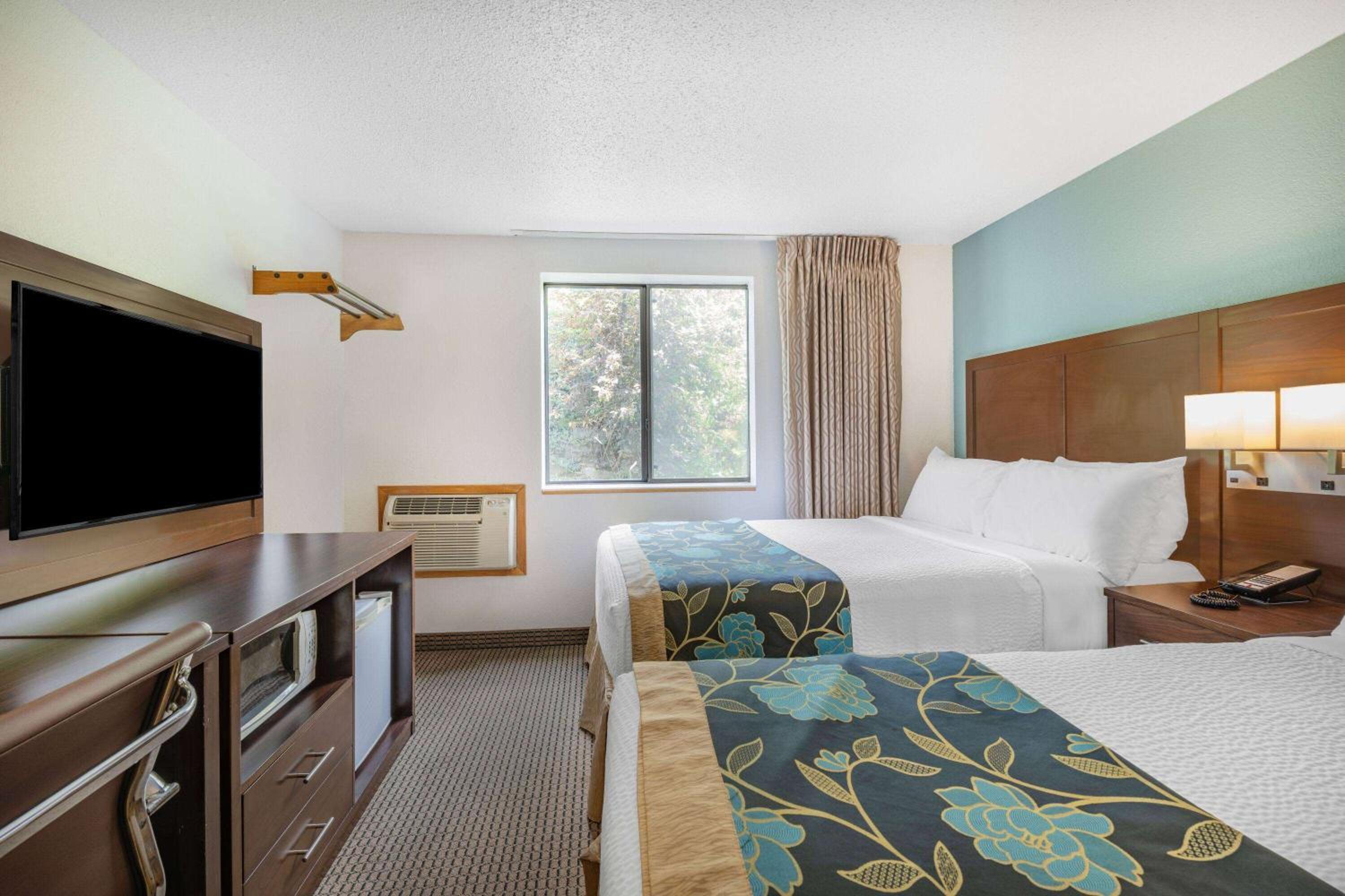Standard Room with Two Double Beds - Non-Smoking - Photo 1