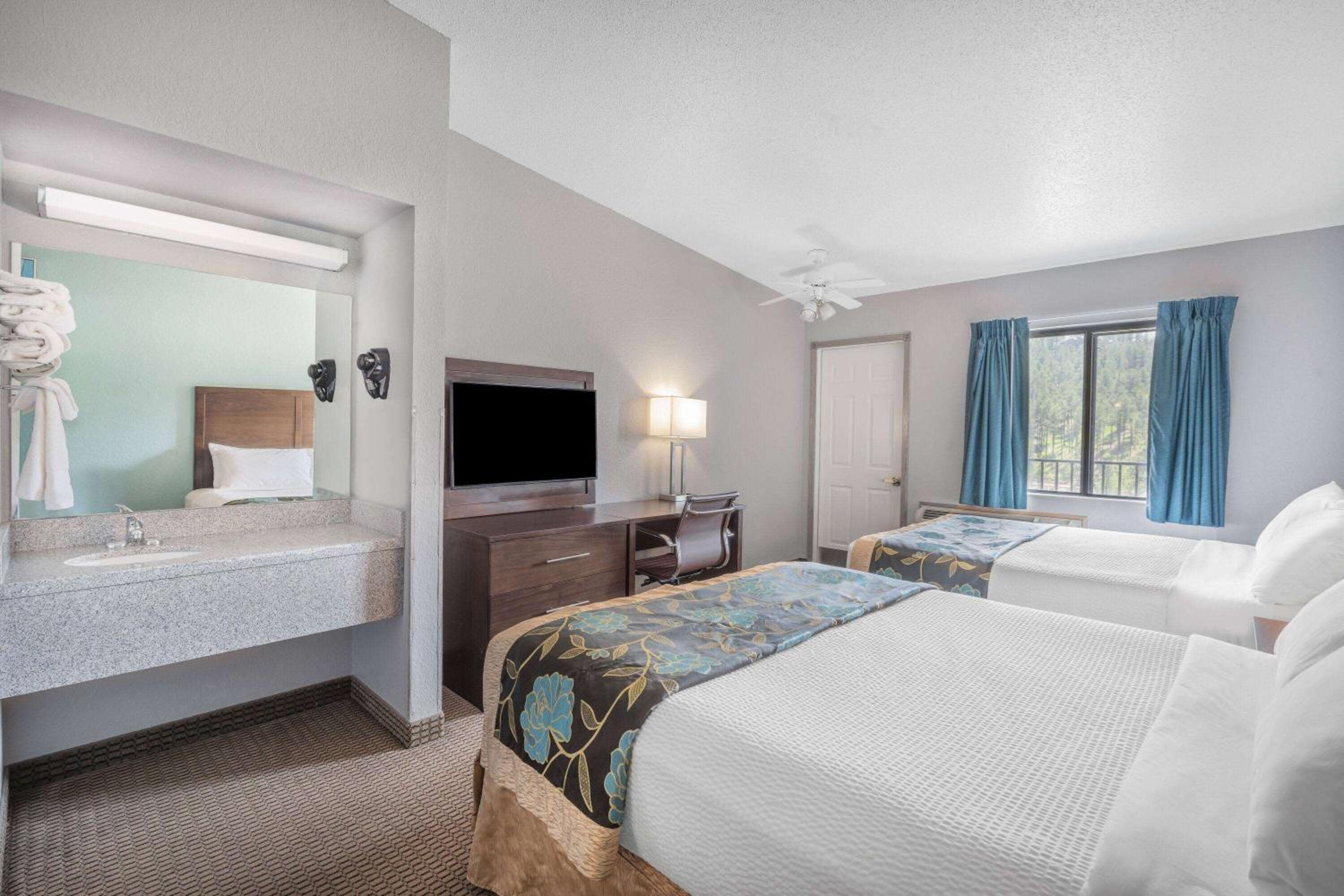 Studio Suite with Two Queen Beds - Non-Smoking - Photo 1