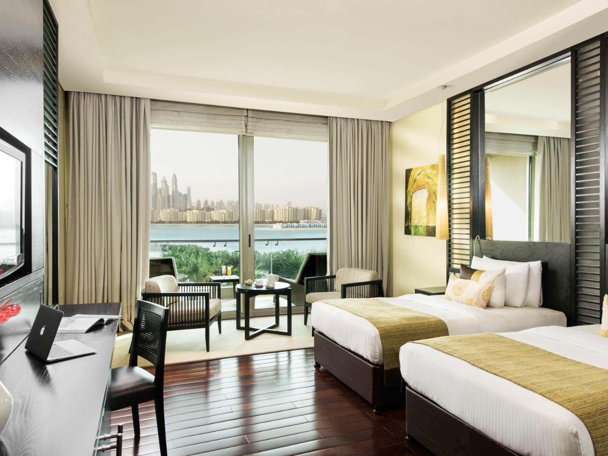 Deluxe Room with Sea View