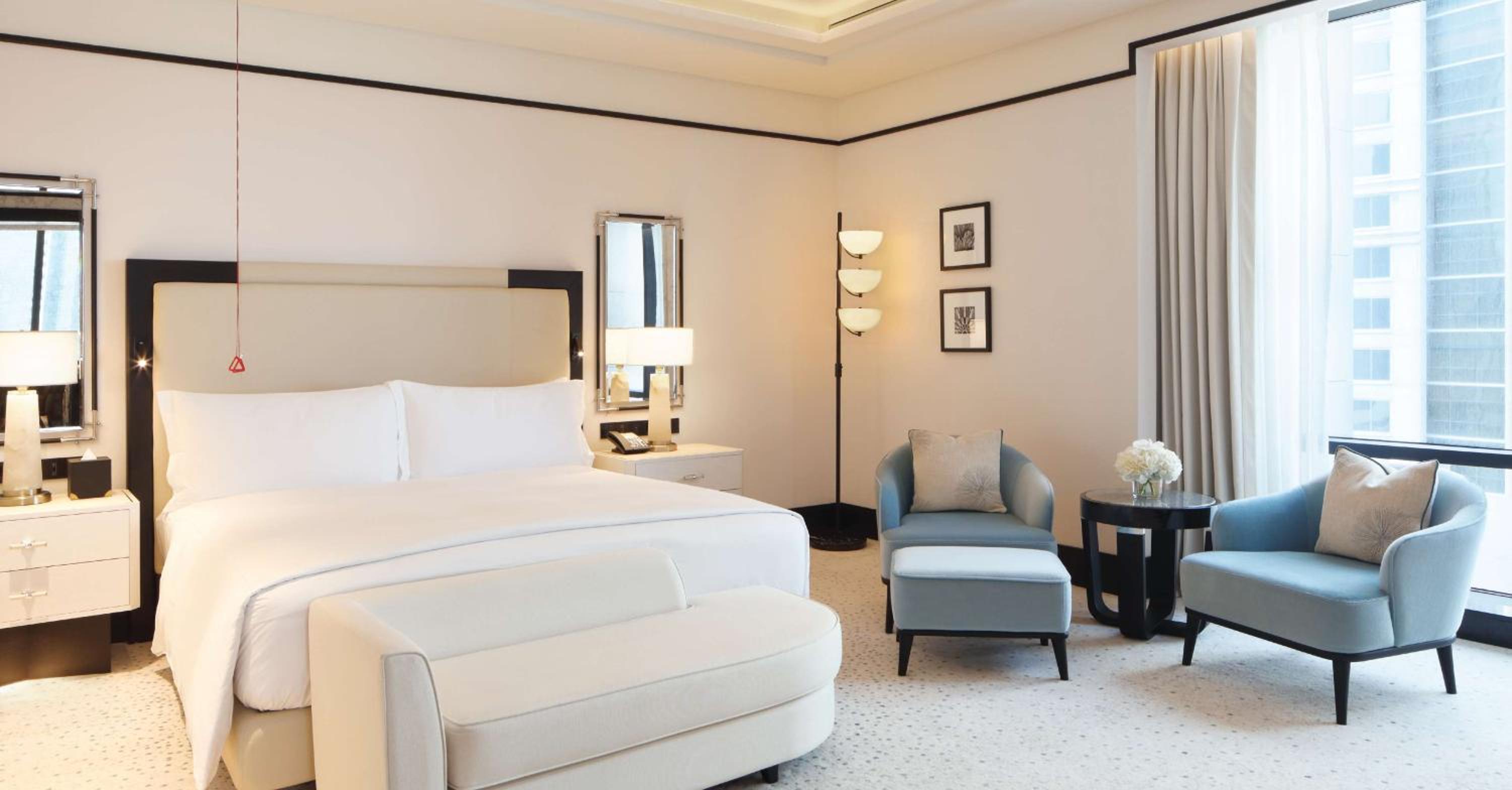 Deluxe King Room - Mobility Access - Photo 1