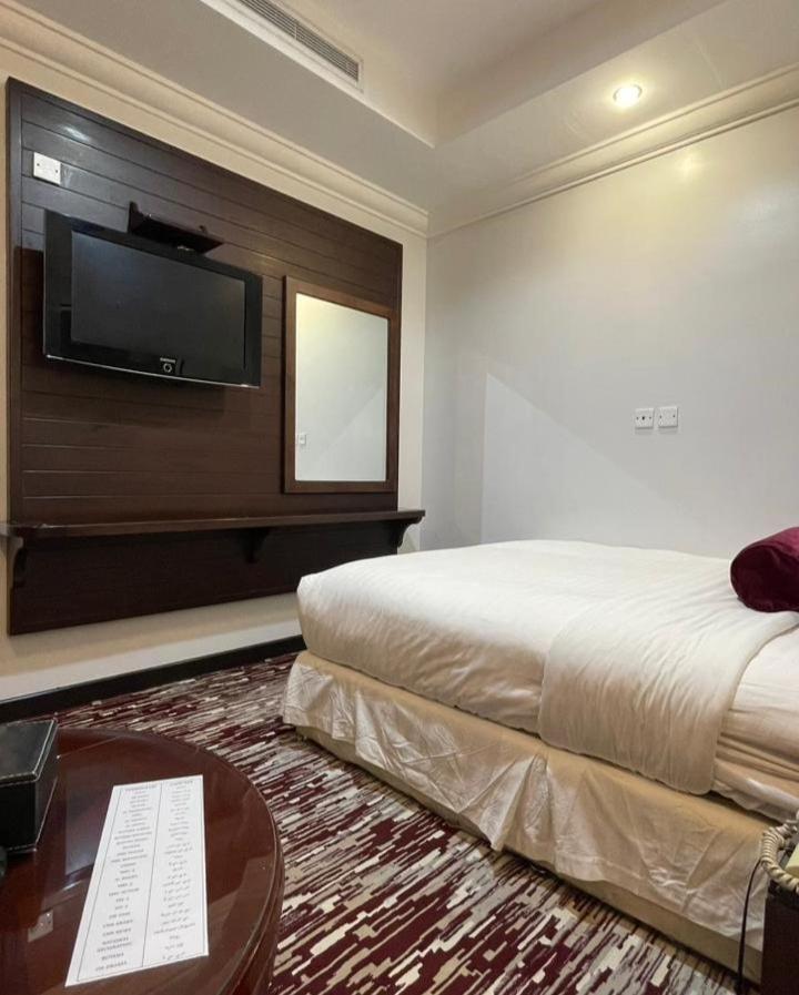 Small Double Room - Photo 14
