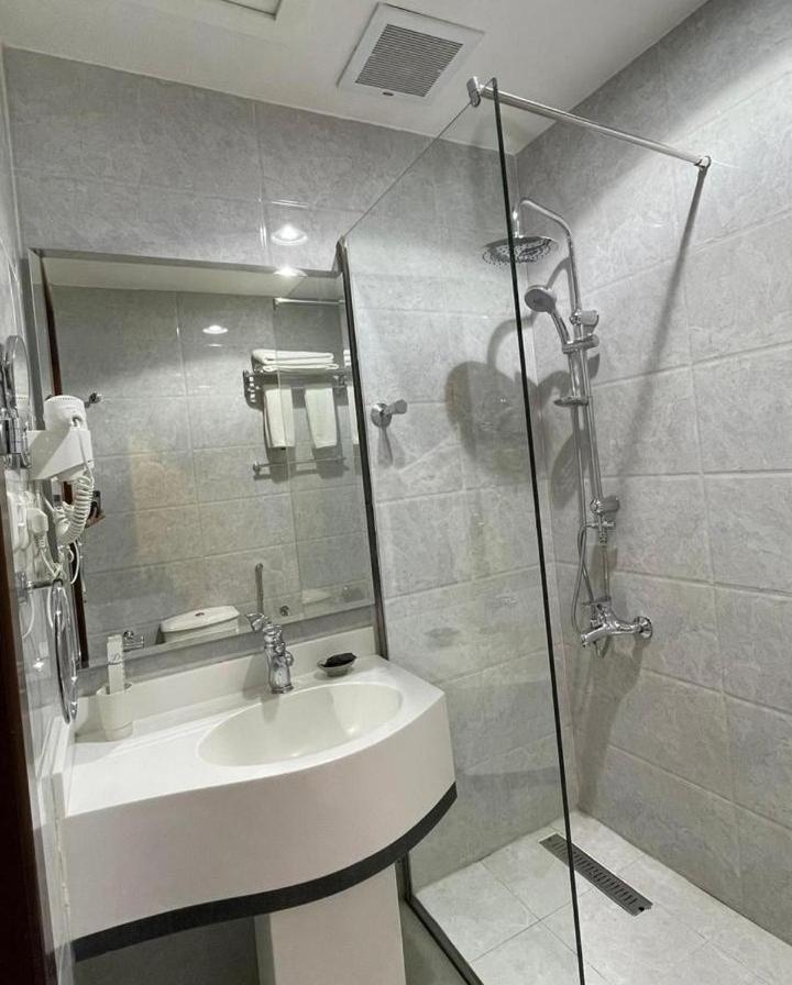 Small Double Room - Photo 4