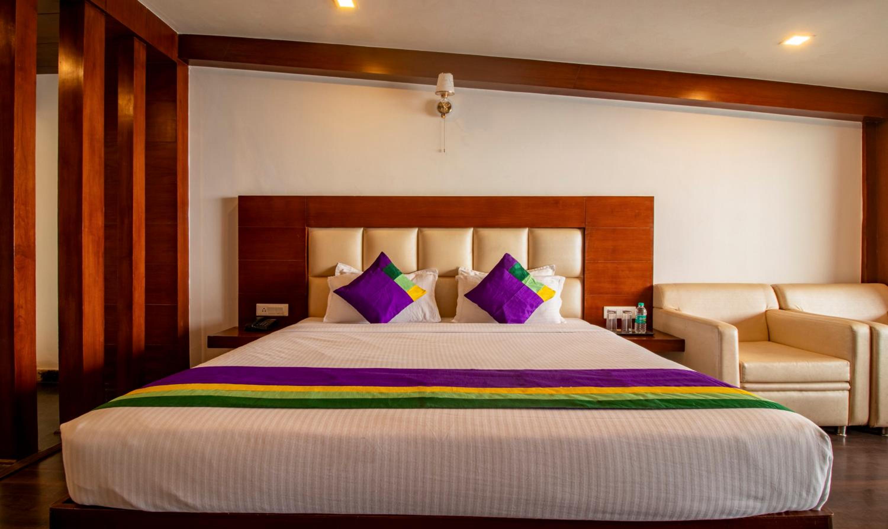Deluxe Room With Balcony & Valley View photo 3