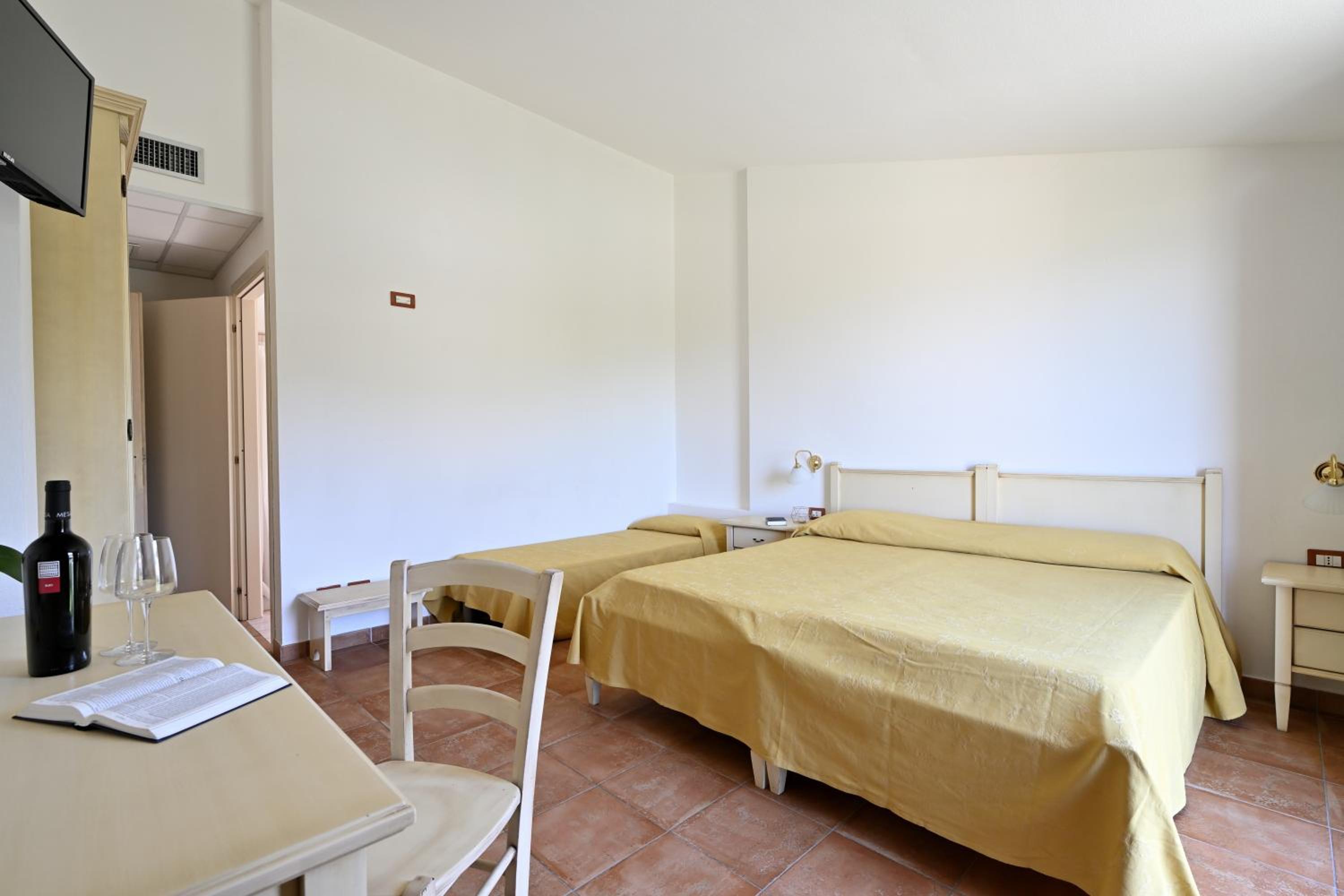 Triple Room