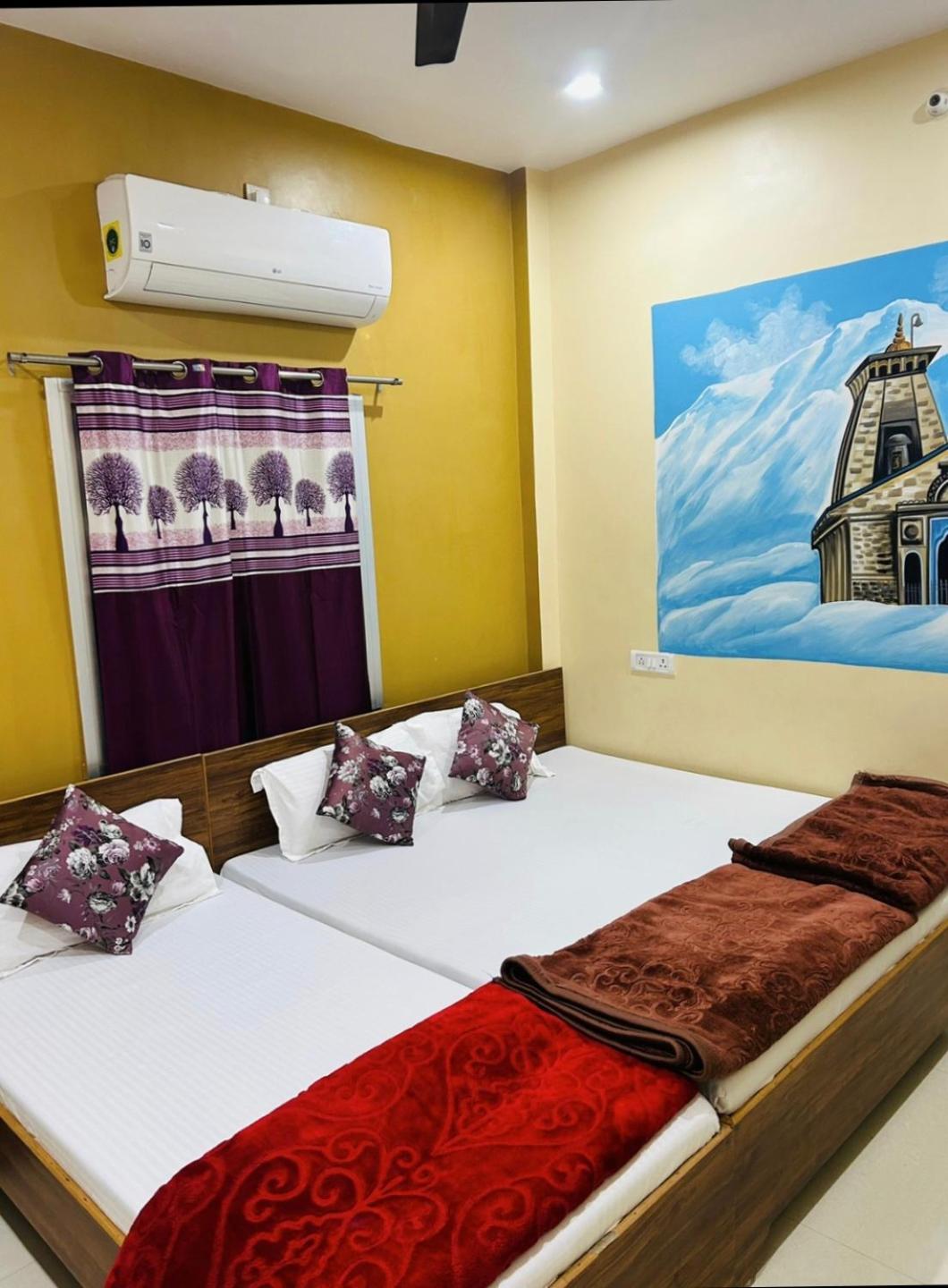 Double Room with Balcony - Photo 1
