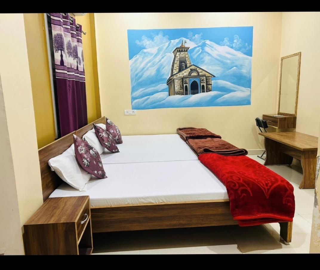 Double Room with Balcony - Photo 2