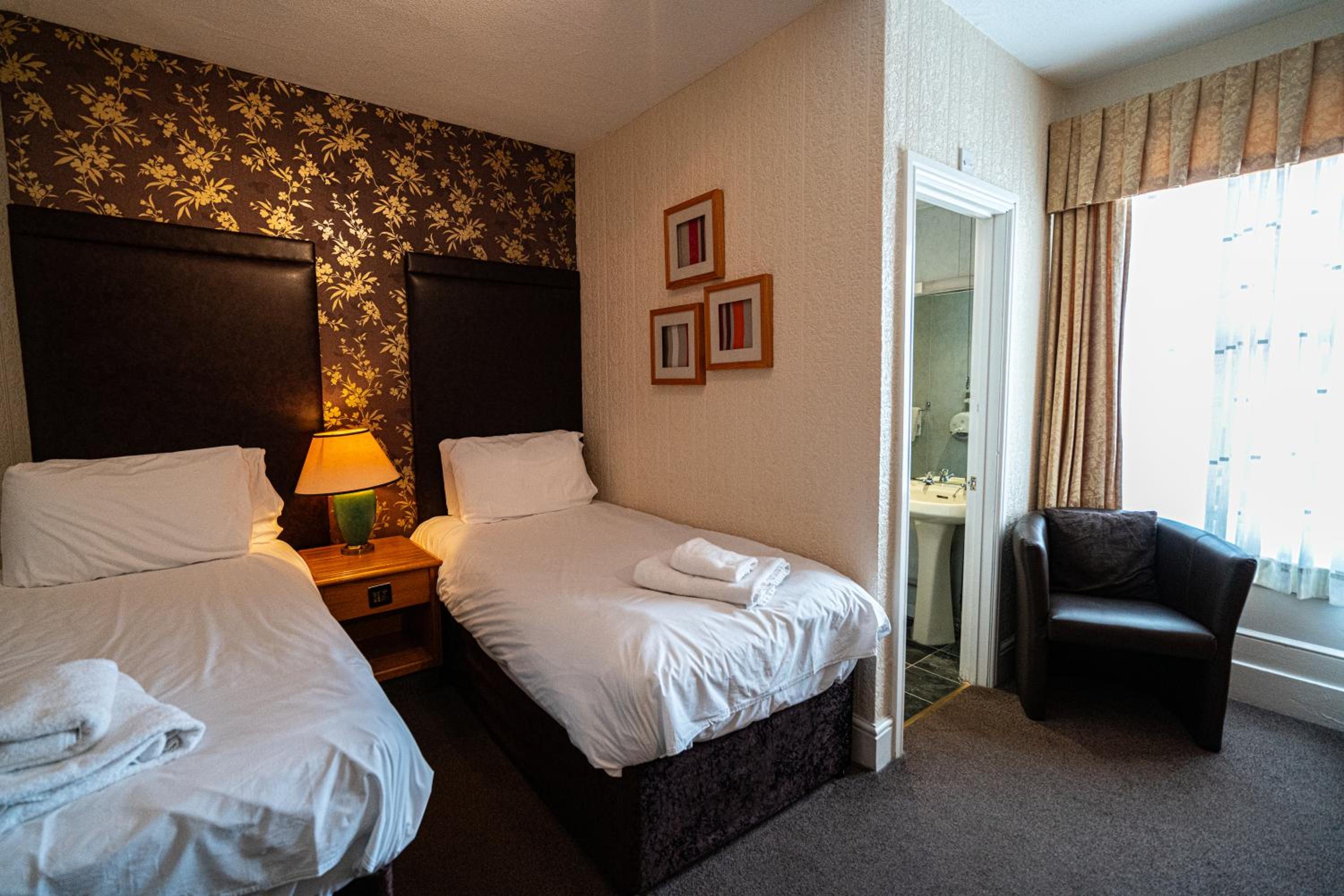 Standard Twin Room photo 1