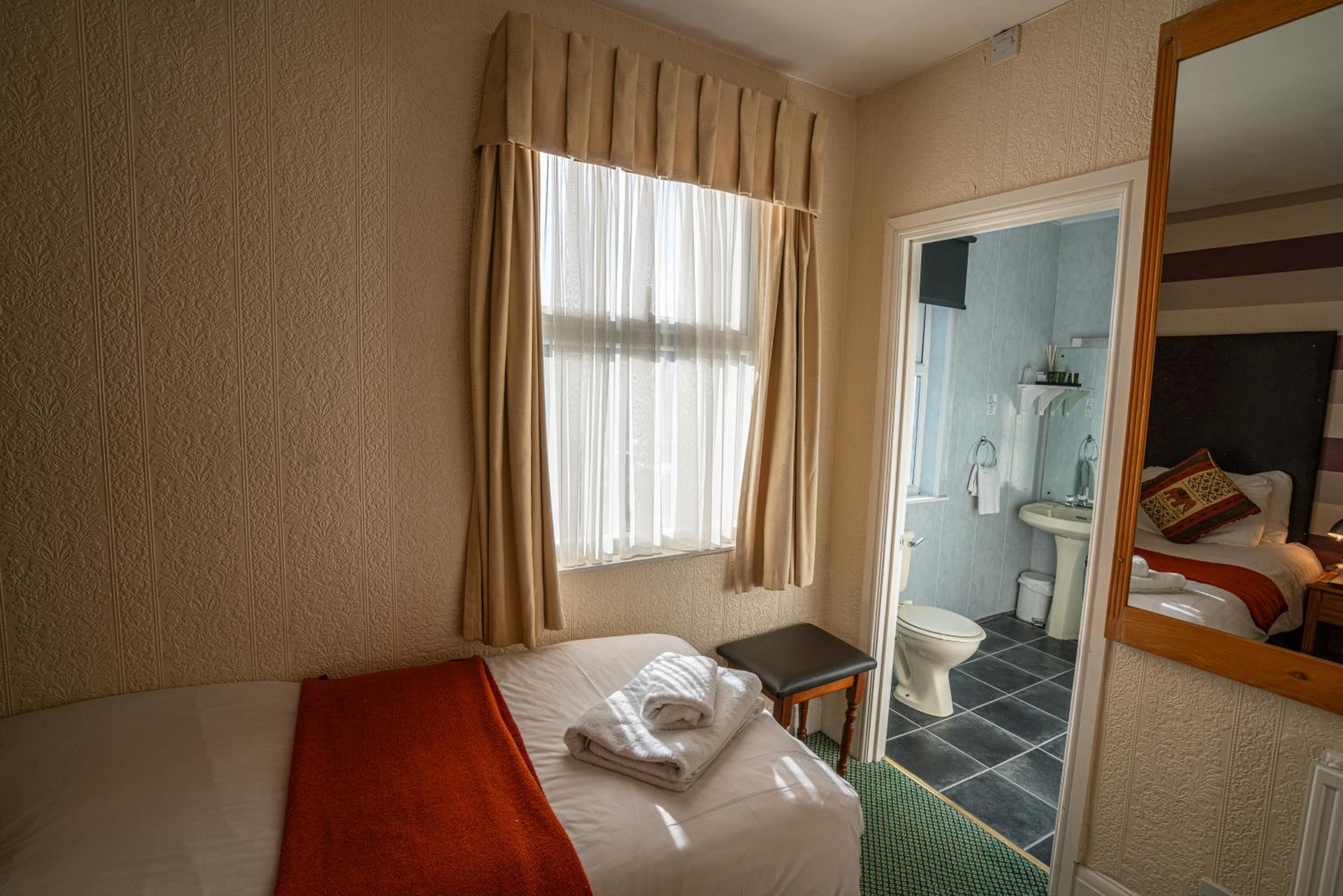 Standard Single Room photo 3