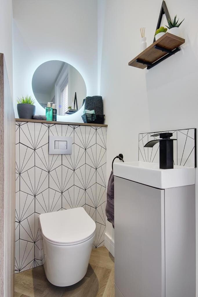 Executive Suite - Photo 5