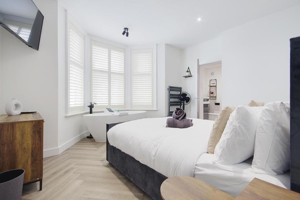Superior Suite - Photo 6