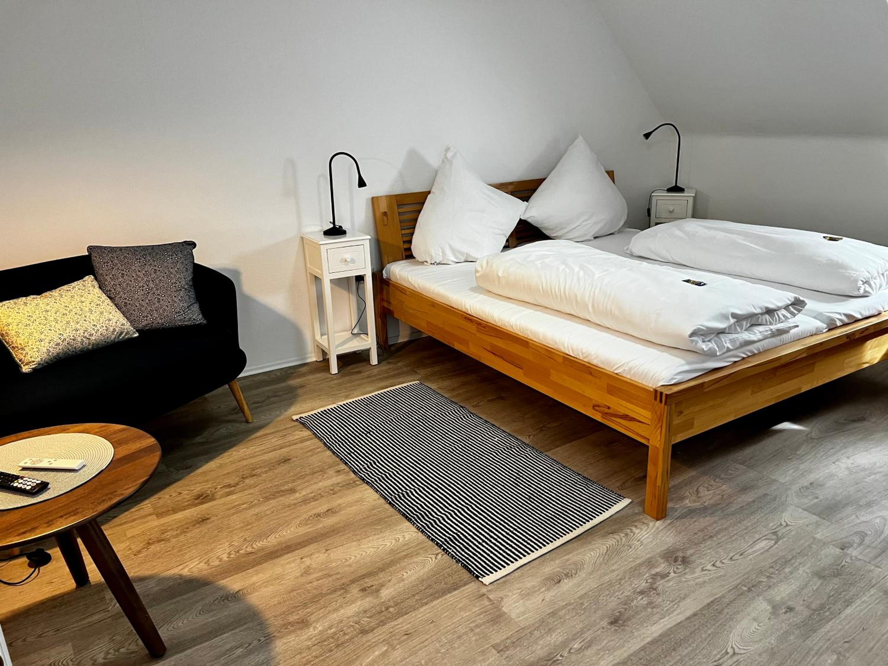 One-Bedroom Apartment photo 3