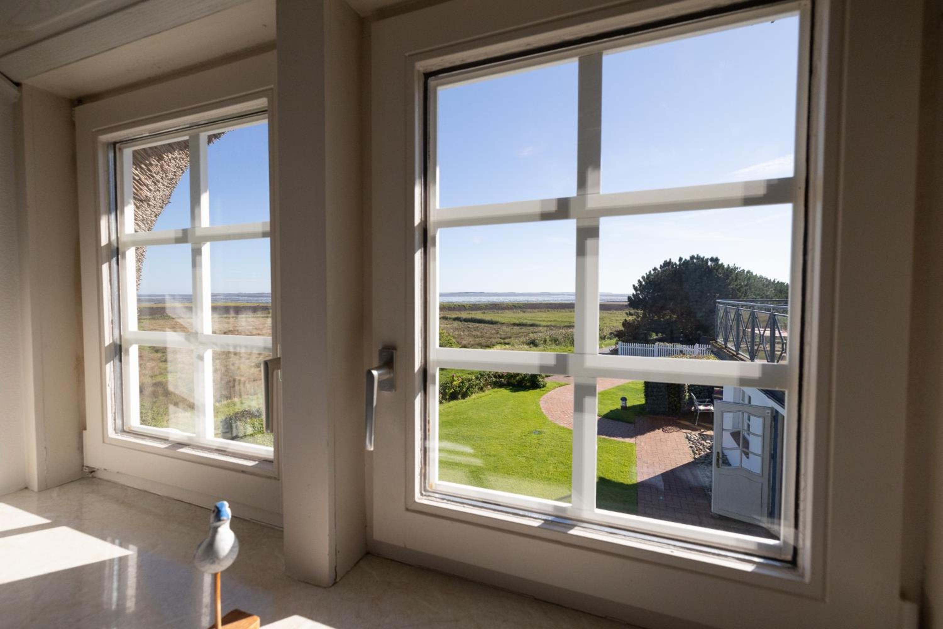 Apartment 5 with Sea View photo 2