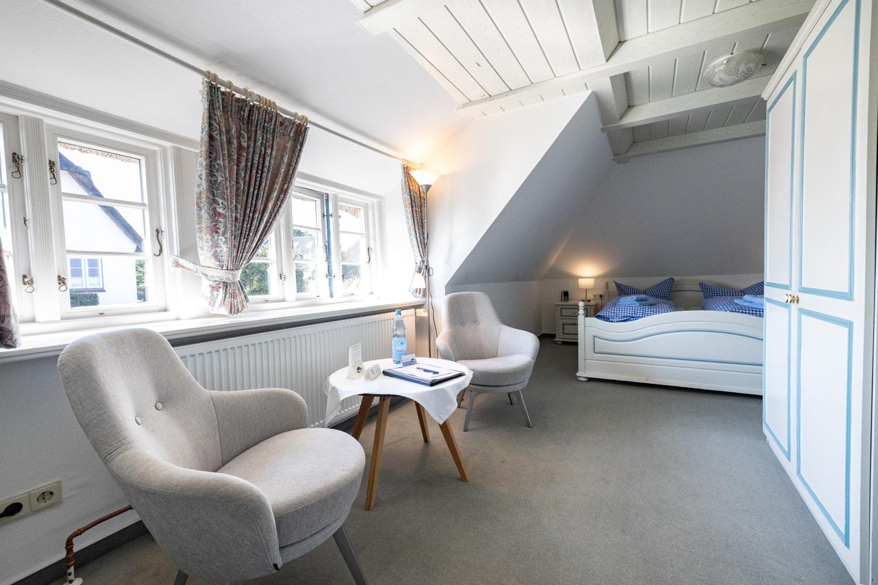 Double Room 8 with Sideways Sea View