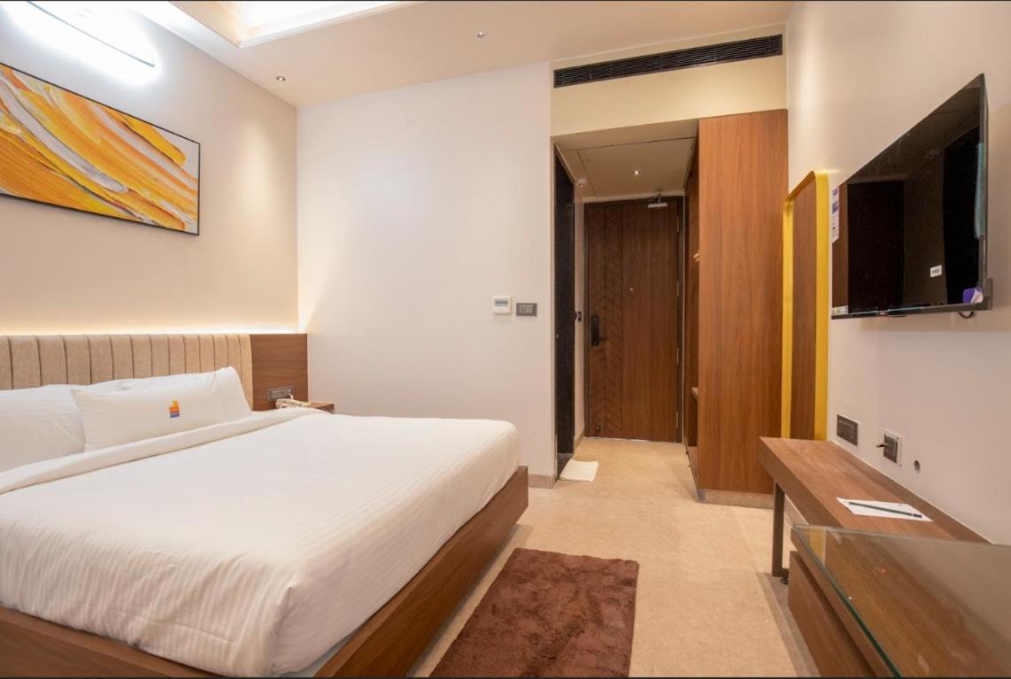 Deluxe Room - Photo 2