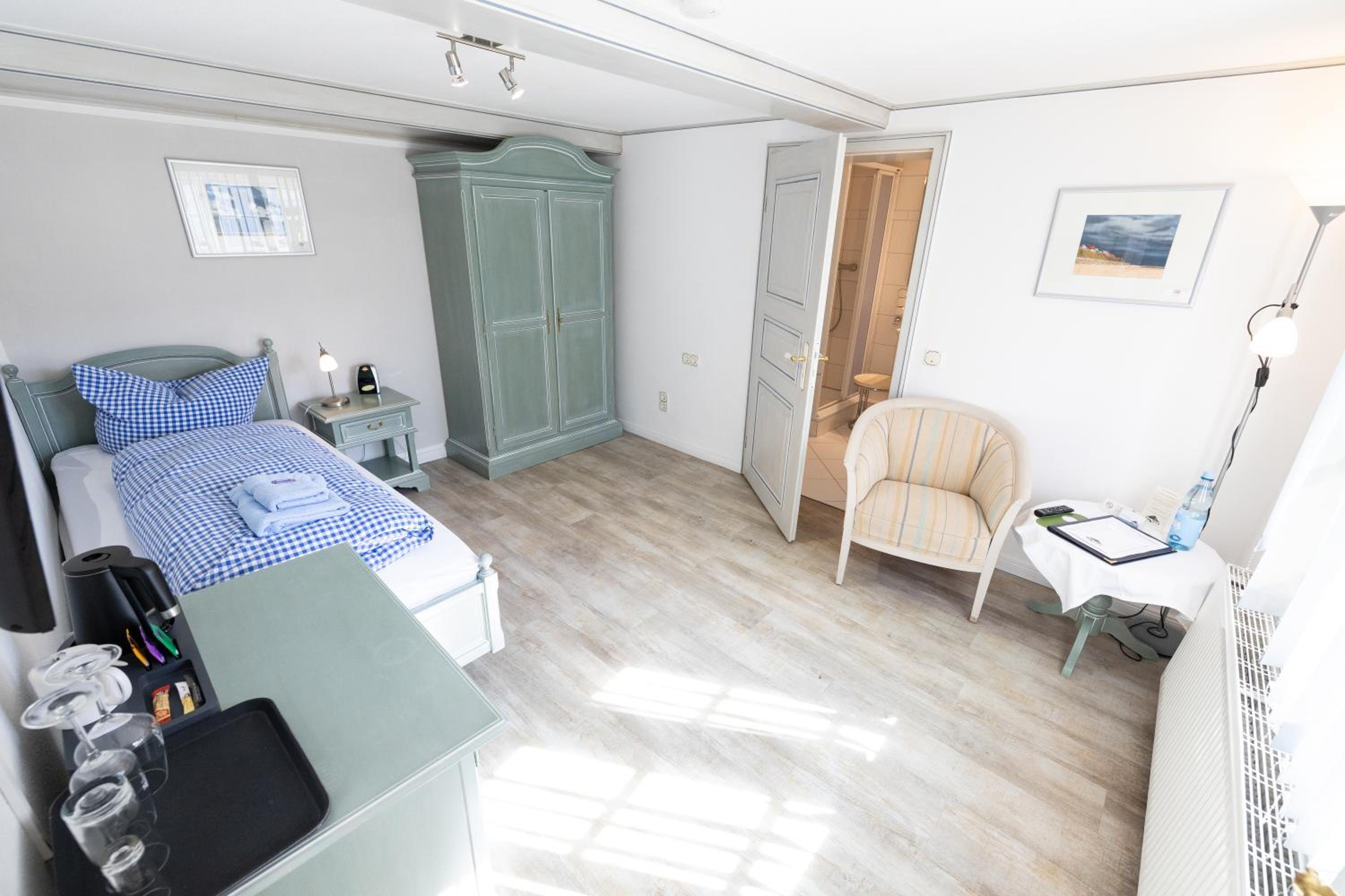 Single Room 19