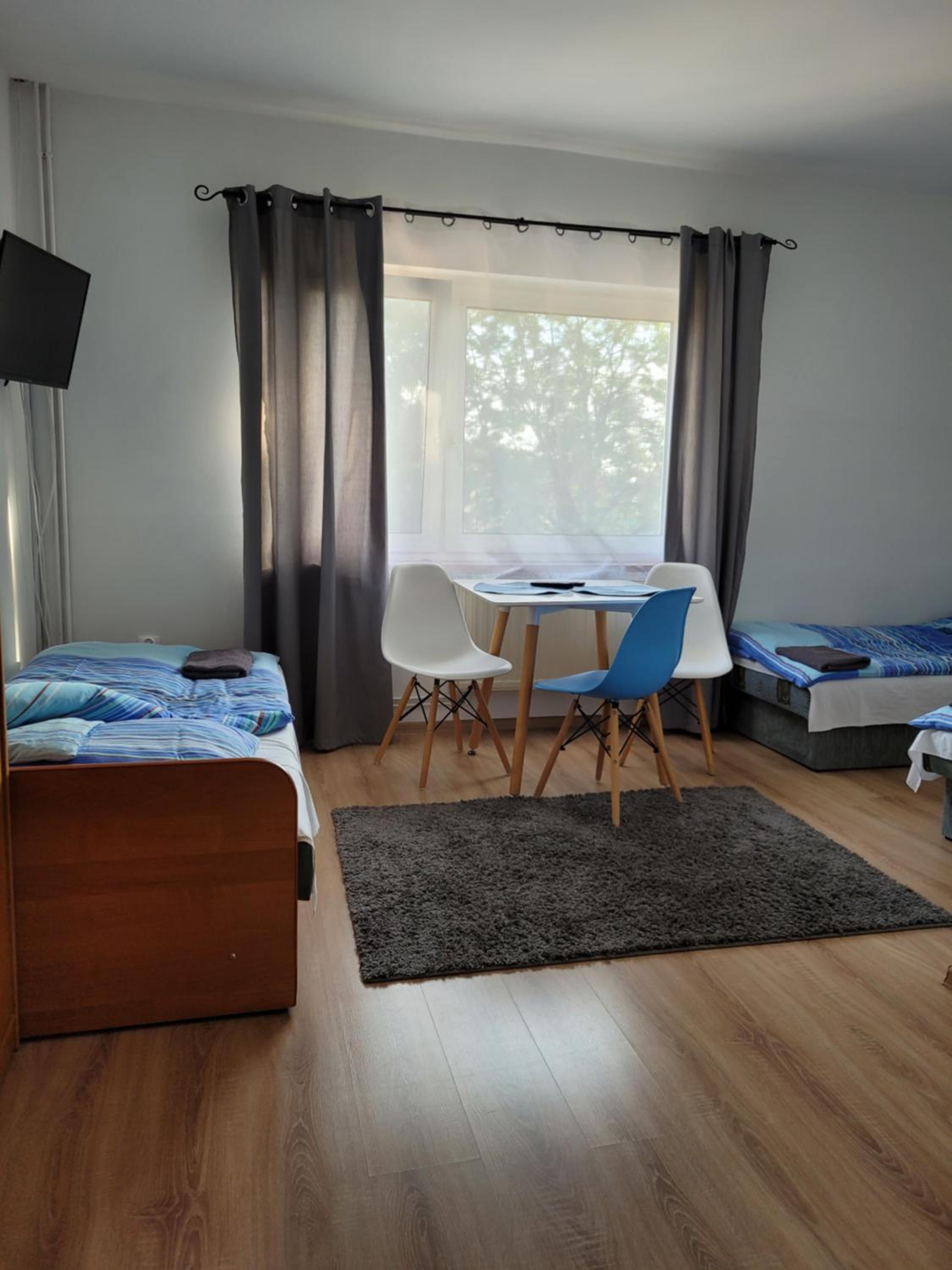 Triple Room with Bathroom - Photo 7